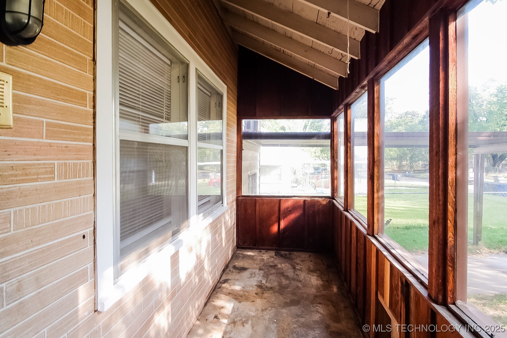 1024 N College Avenue