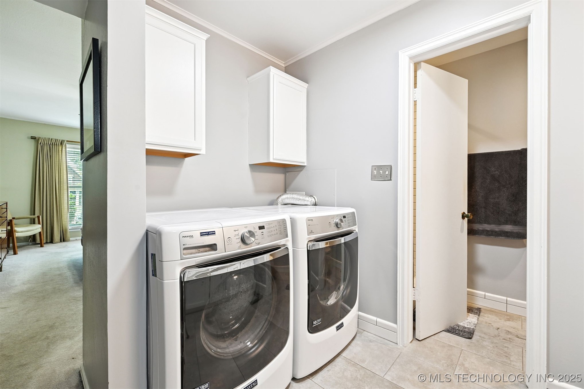 6 E 22nd Street A-205