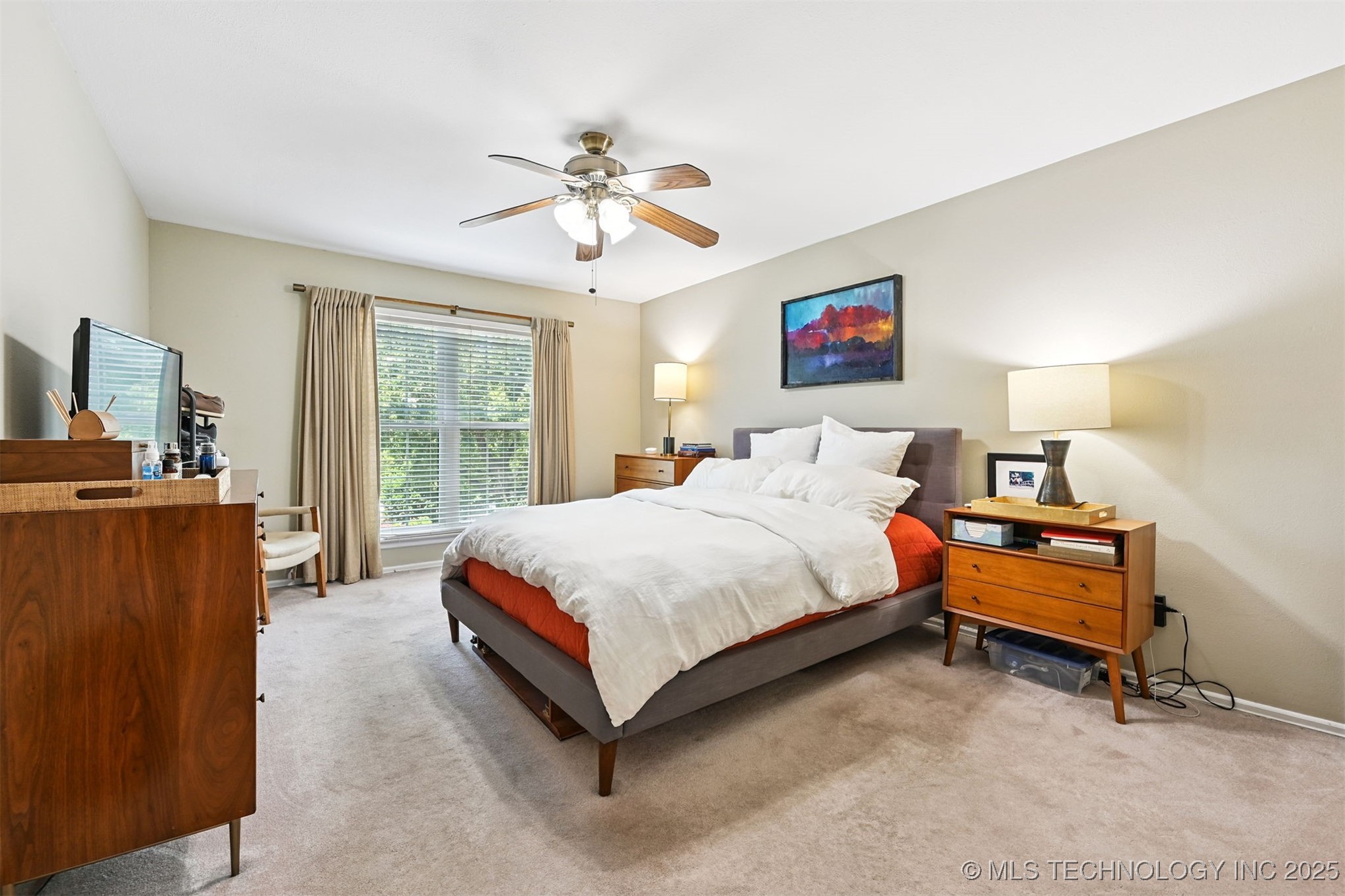 6 E 22nd Street A-205