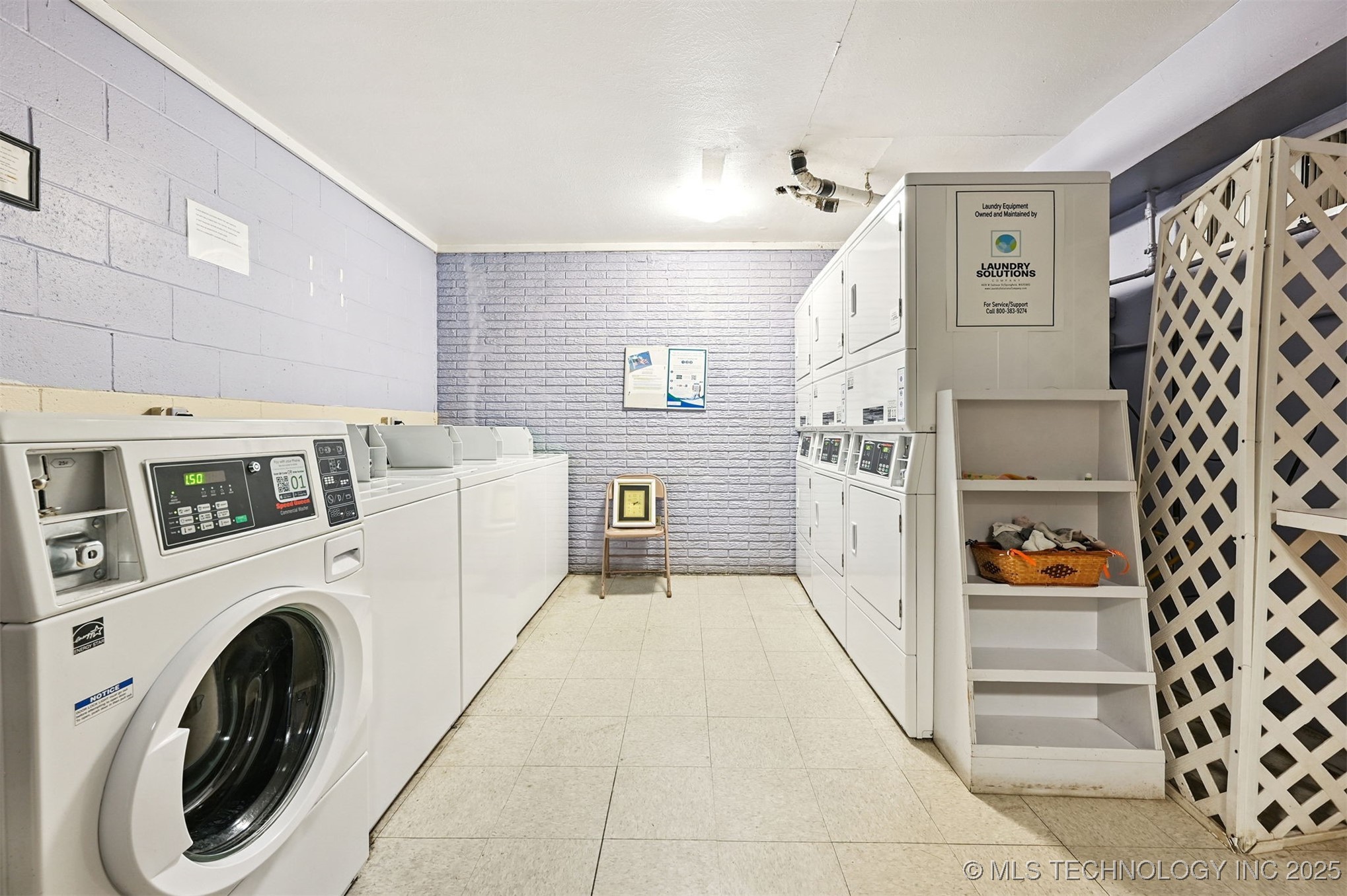 6 E 22nd Street A-205