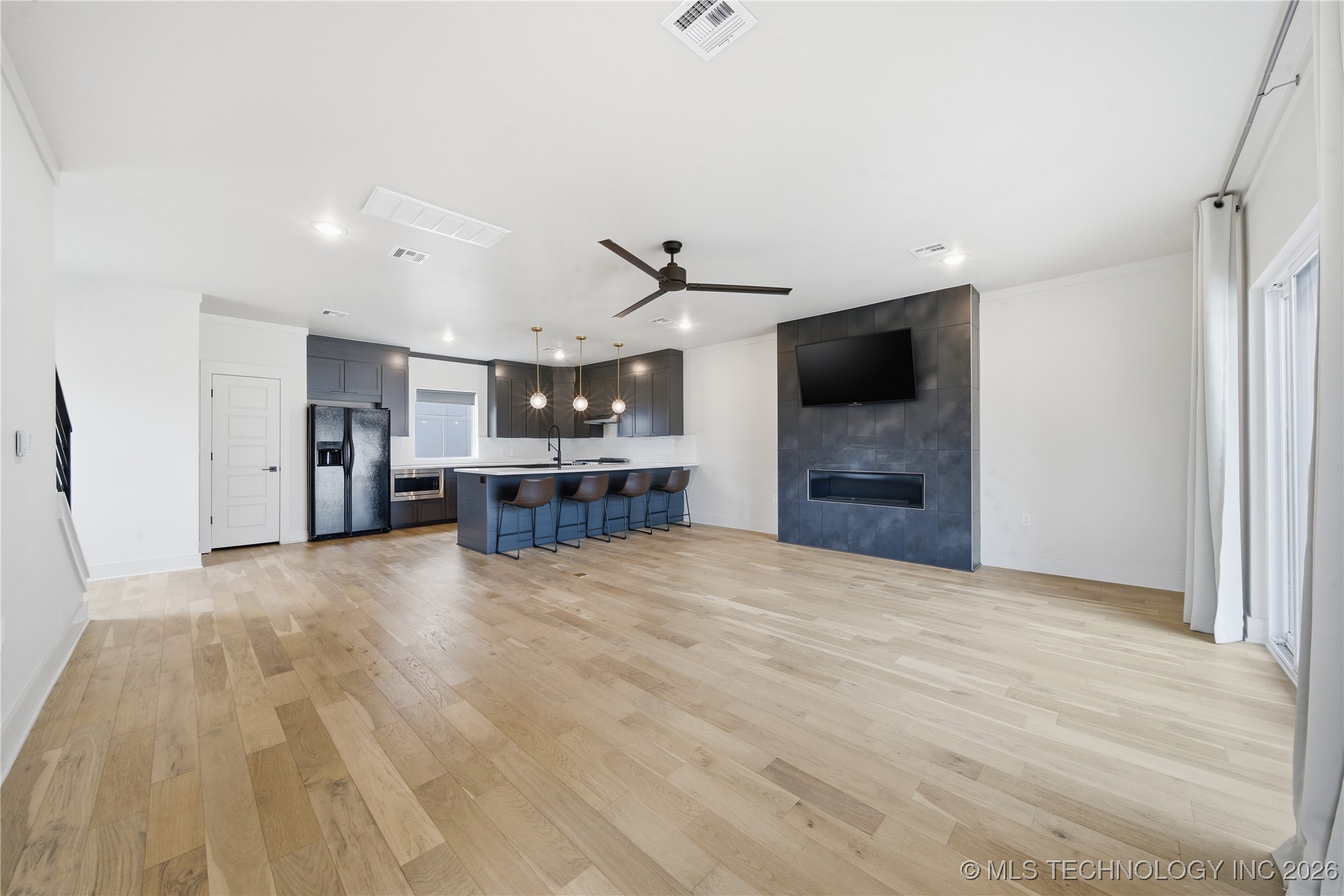 3767 S Riverside Drive E 3767