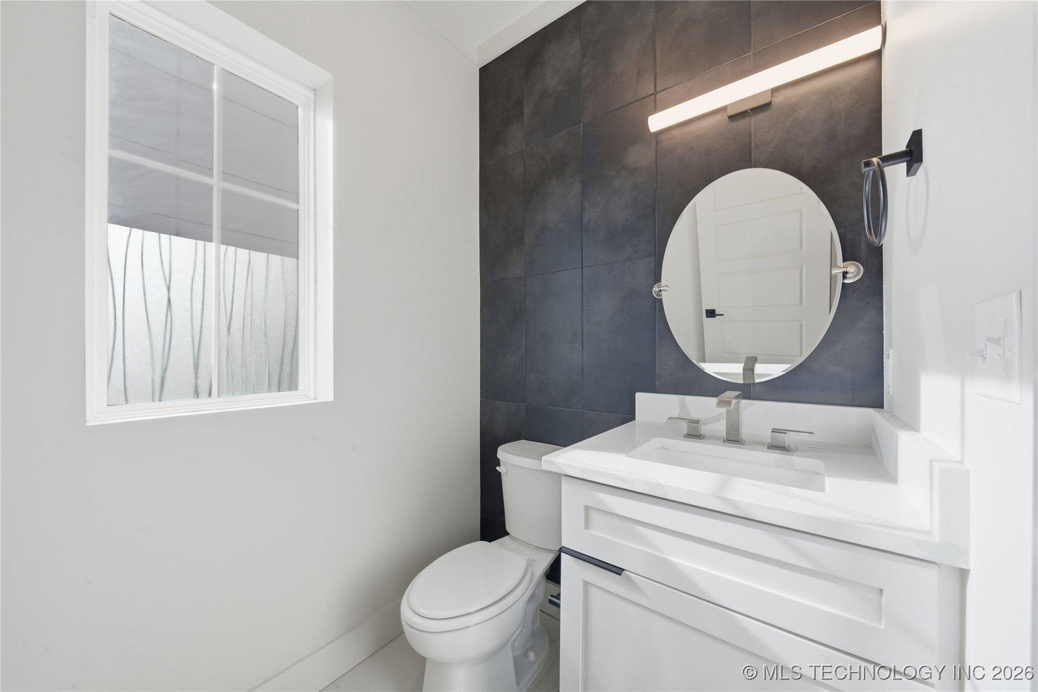 3767 S Riverside Drive E 3767