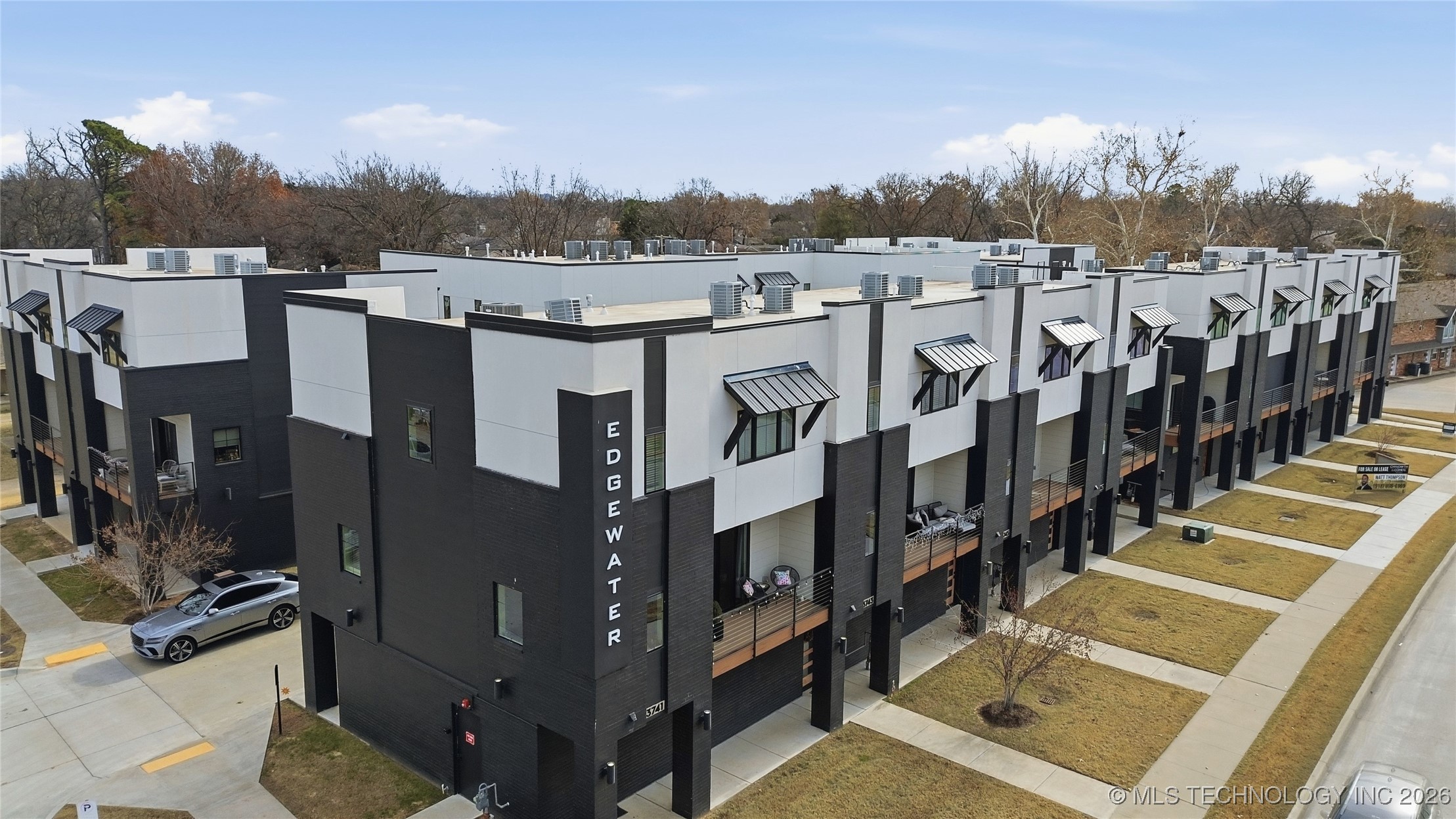 3767 S Riverside Drive E 3767