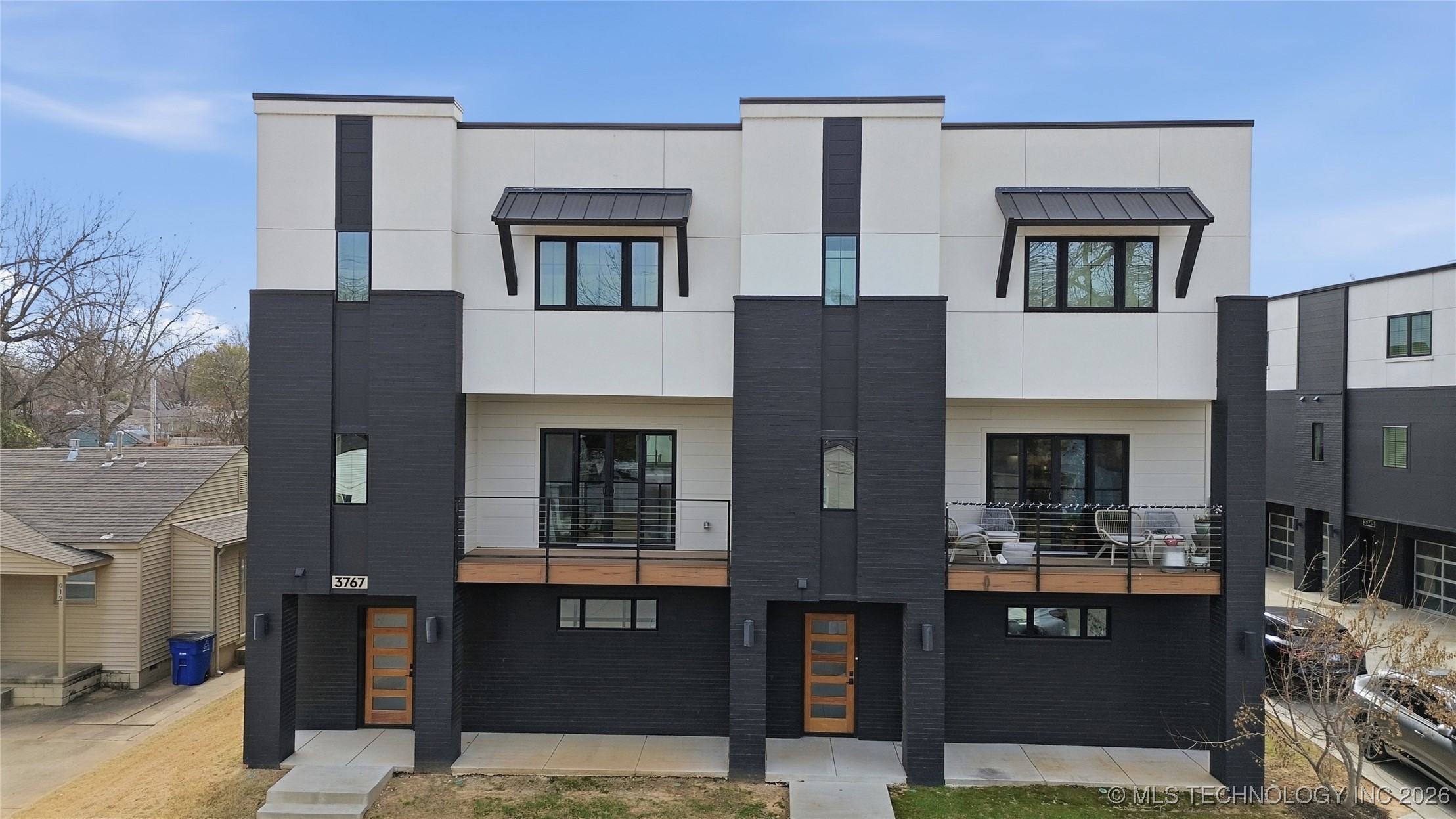 3767 S Riverside Drive E 3767