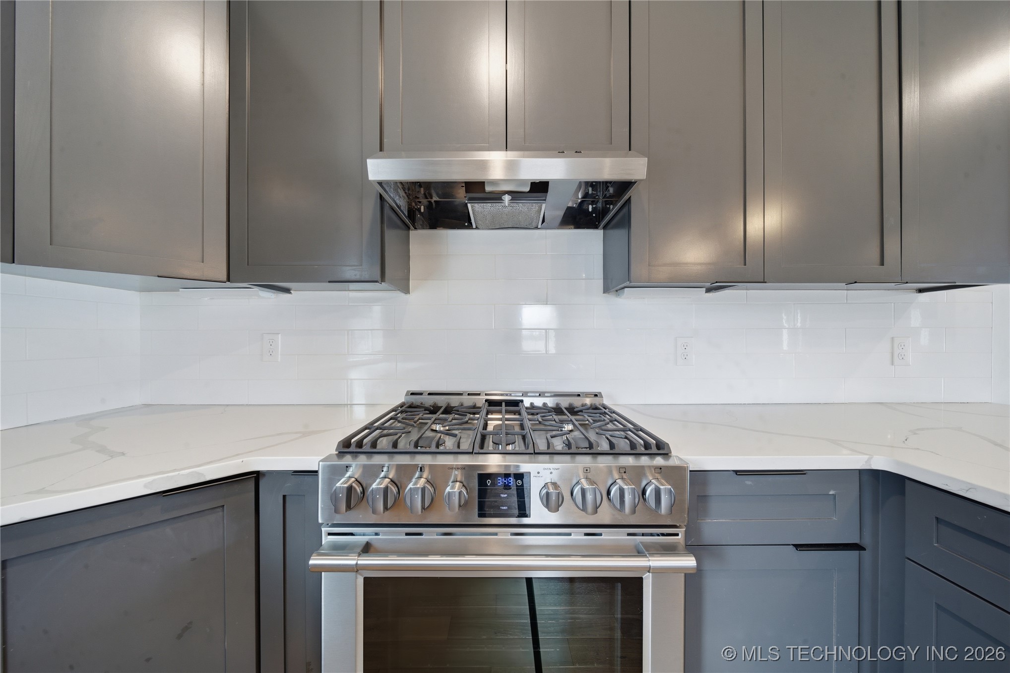 3767 S Riverside Drive E 3767