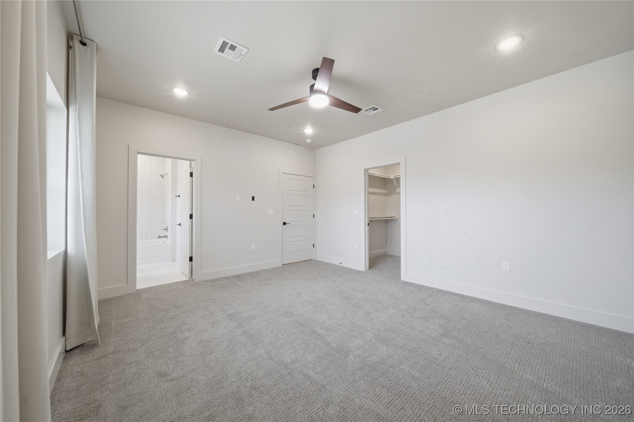 3767 S Riverside Drive E 3767