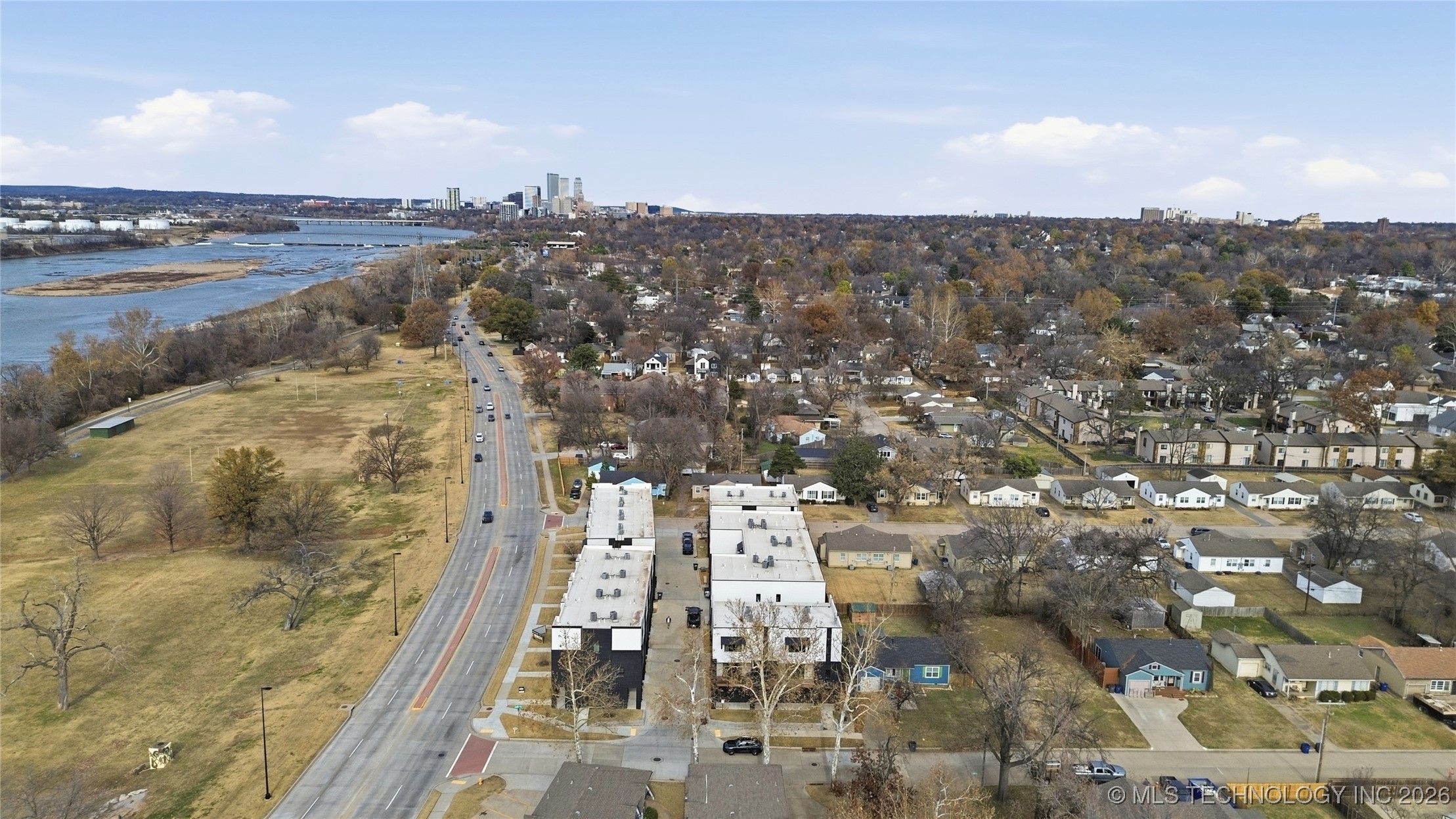 3767 S Riverside Drive E 3767