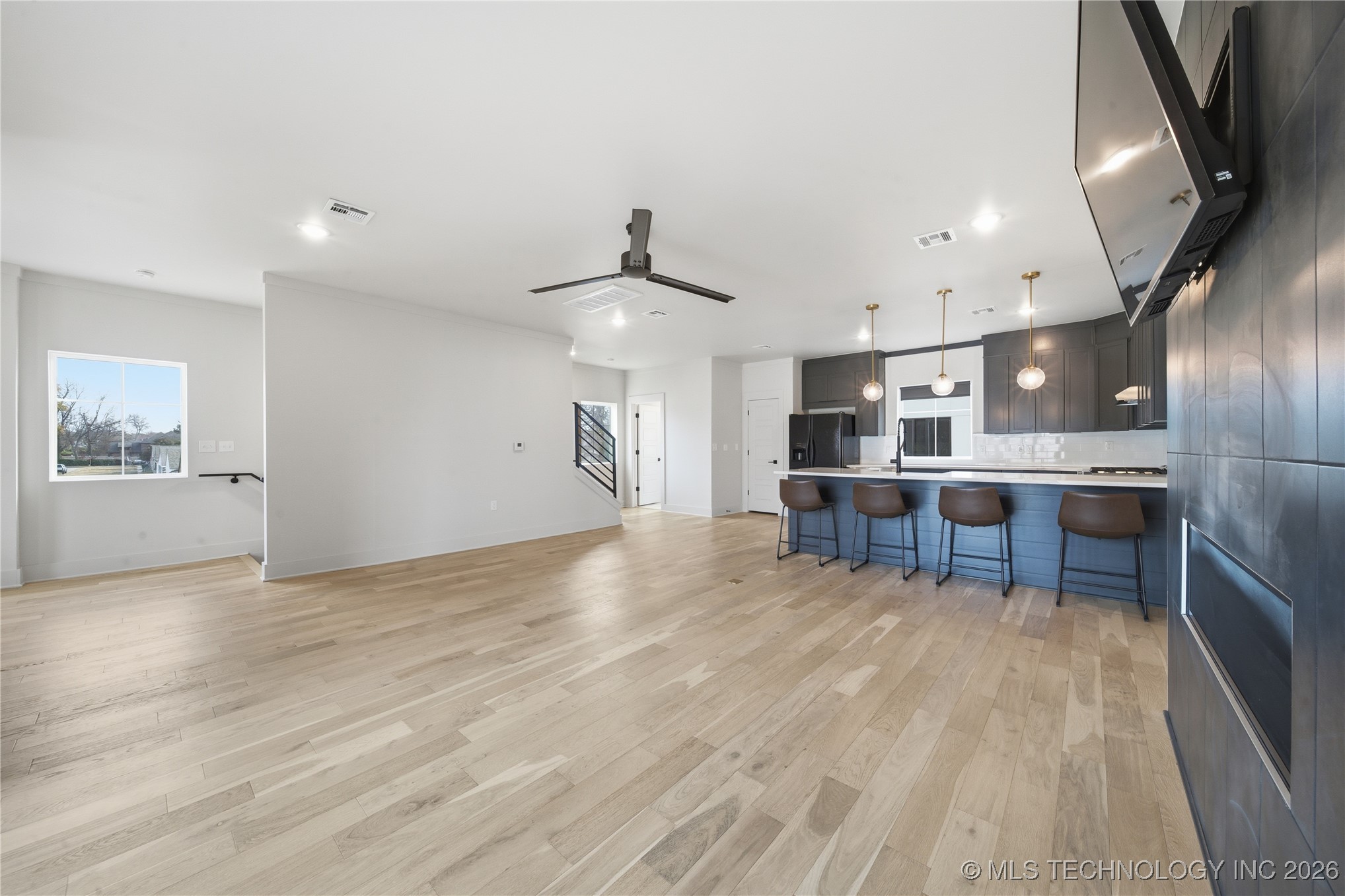 3767 S Riverside Drive E 3767