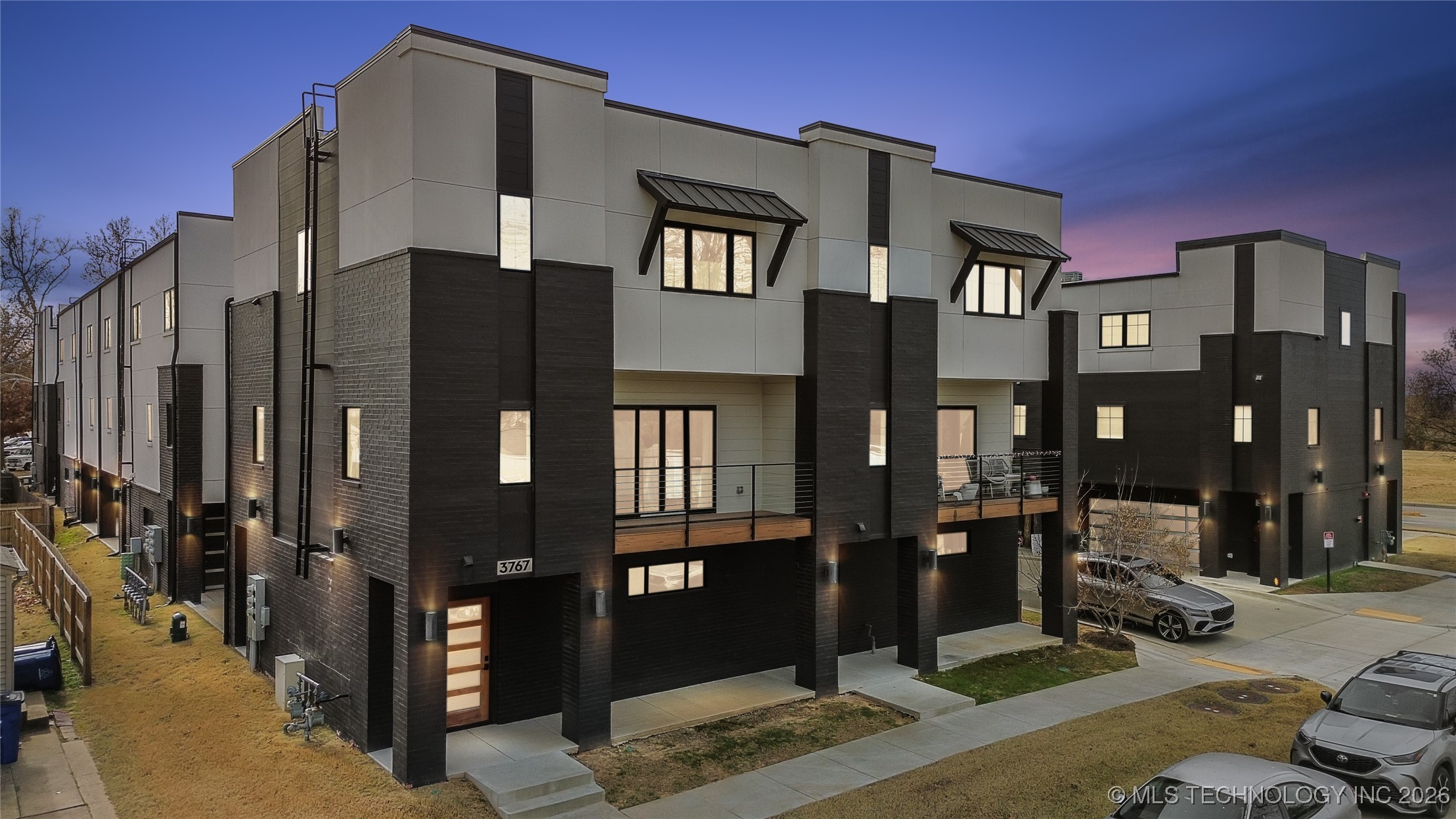 3767 S Riverside Drive E 3767