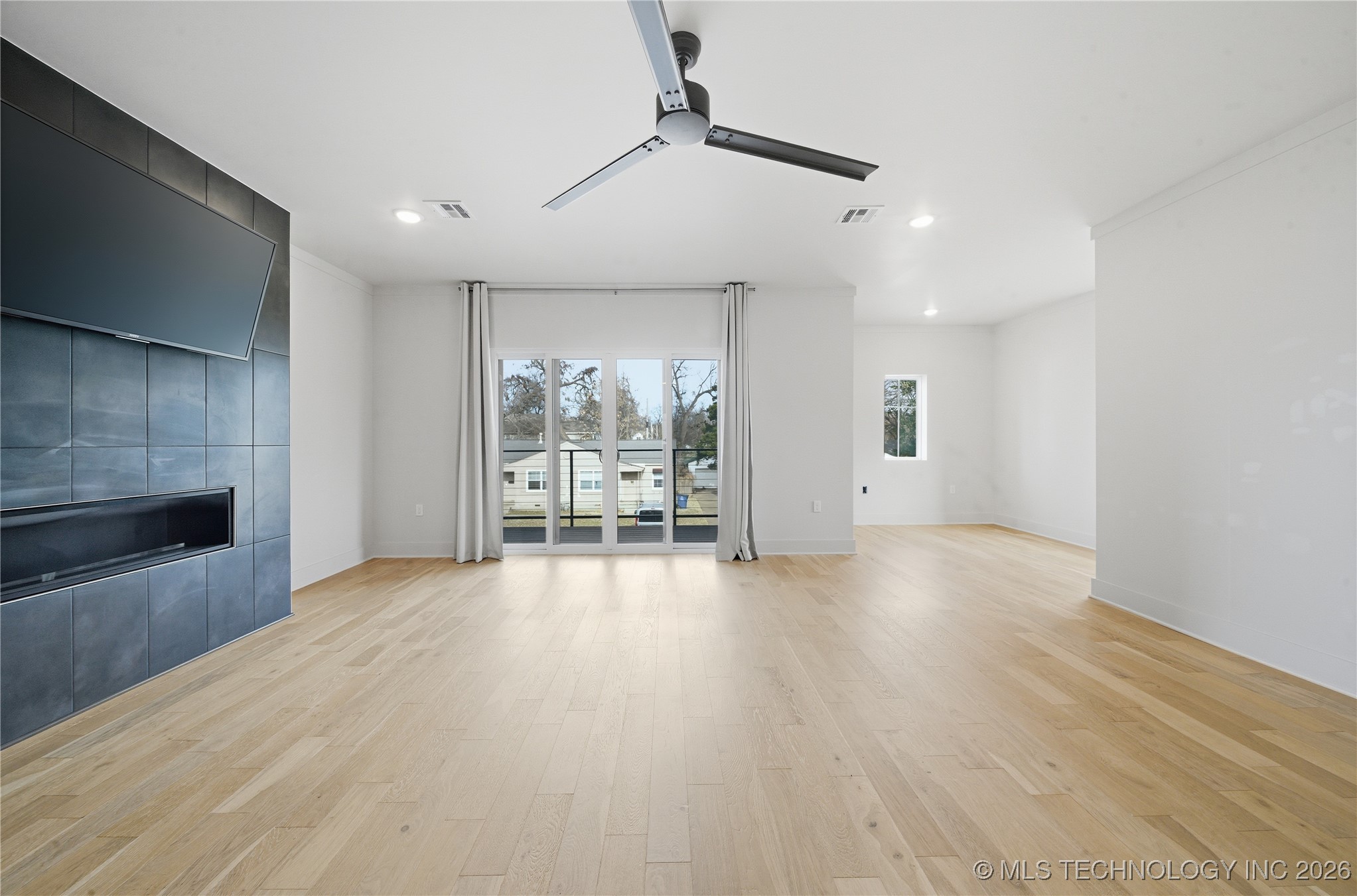 3767 S Riverside Drive E 3767