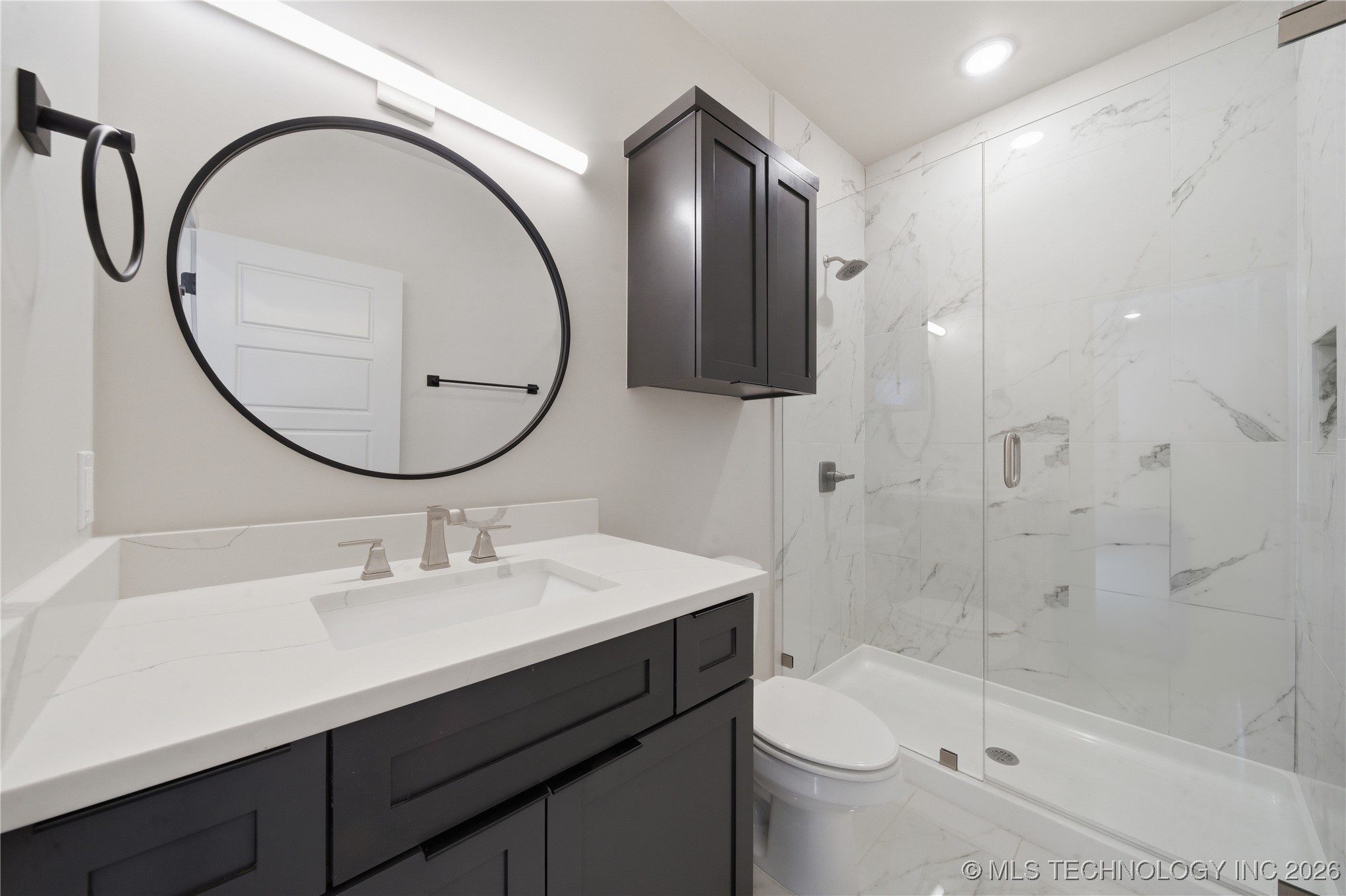 3767 S Riverside Drive E 3767