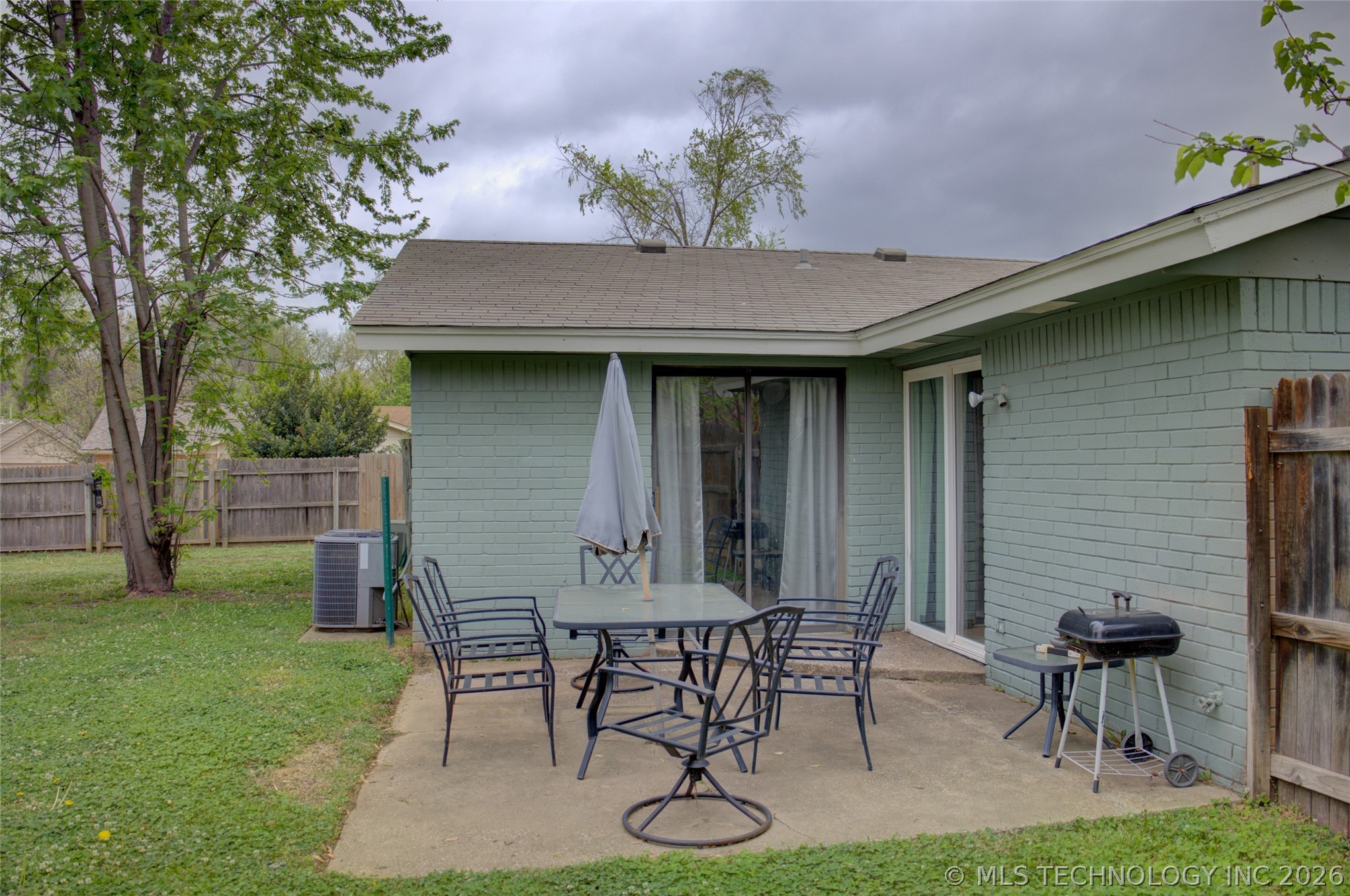 1811 W El Paso Place