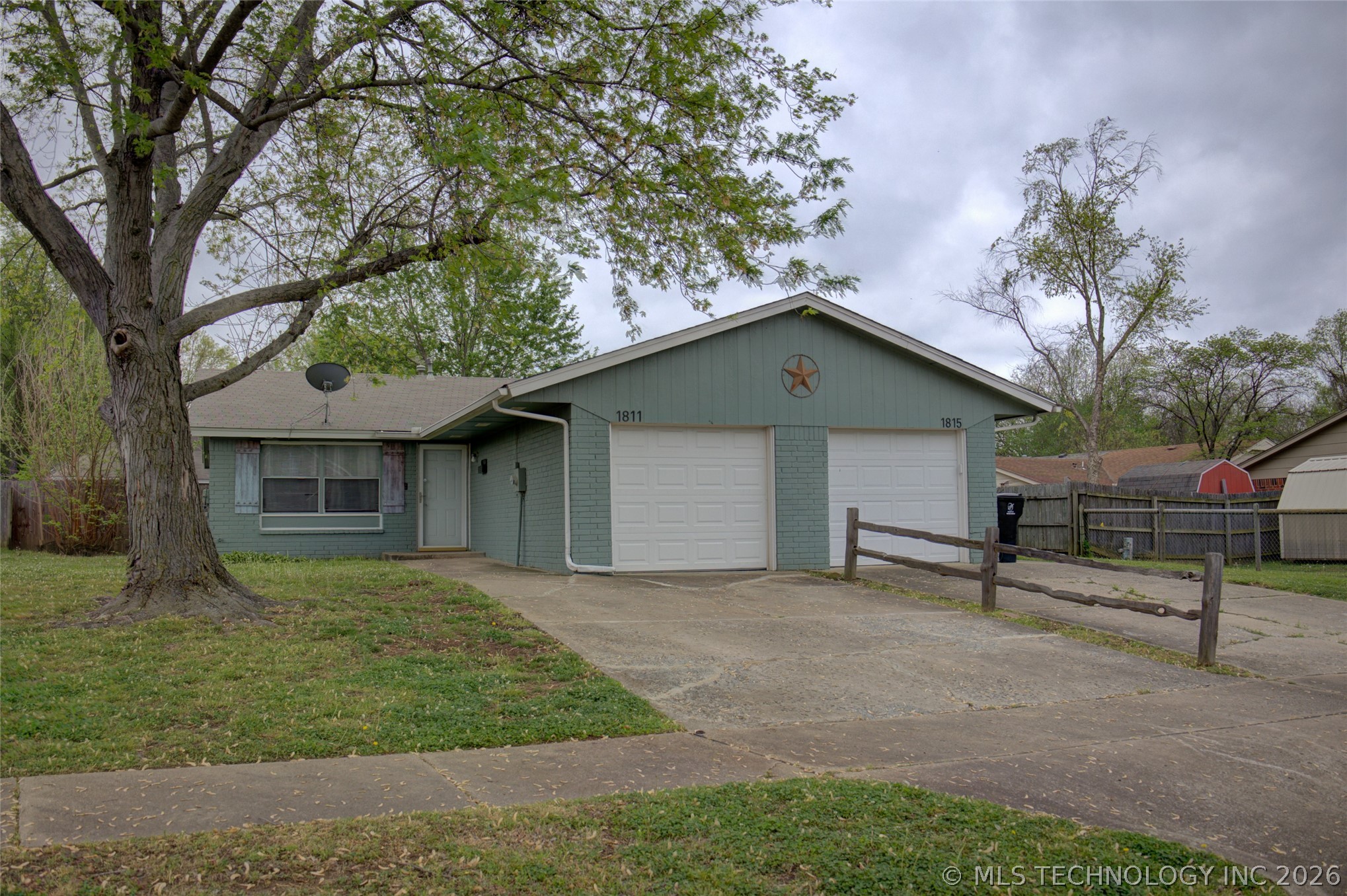 1811 W El Paso Place