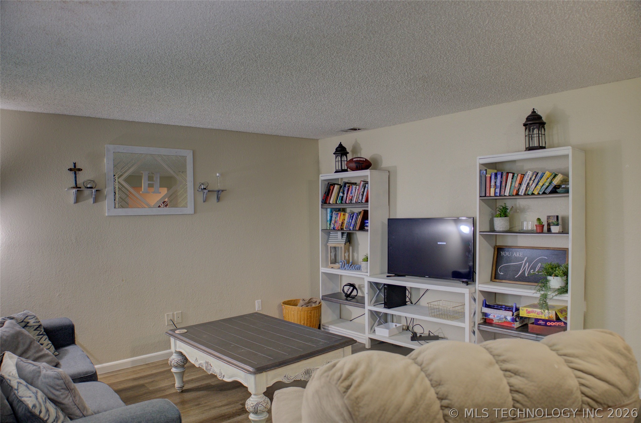 1811 W El Paso Place