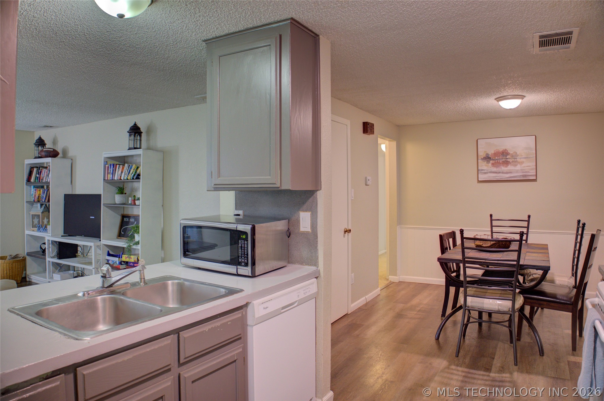 1811 W El Paso Place