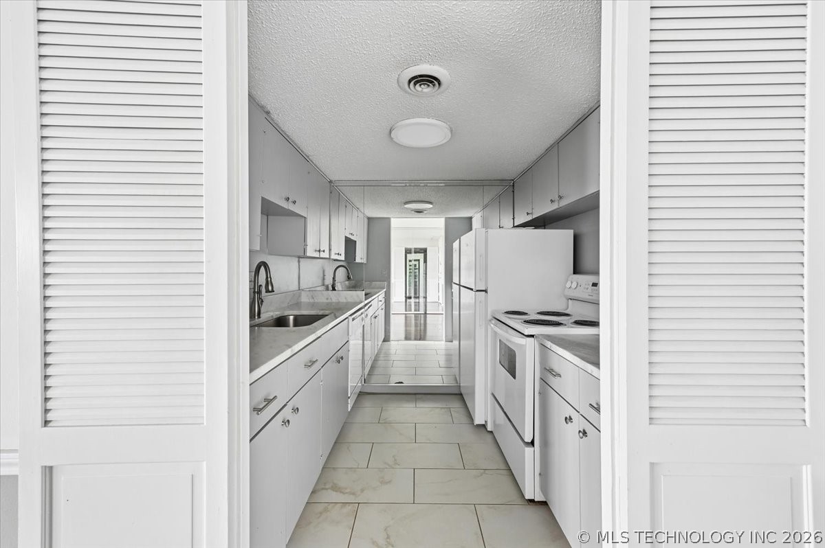 1502 S Boulder Avenue 10L