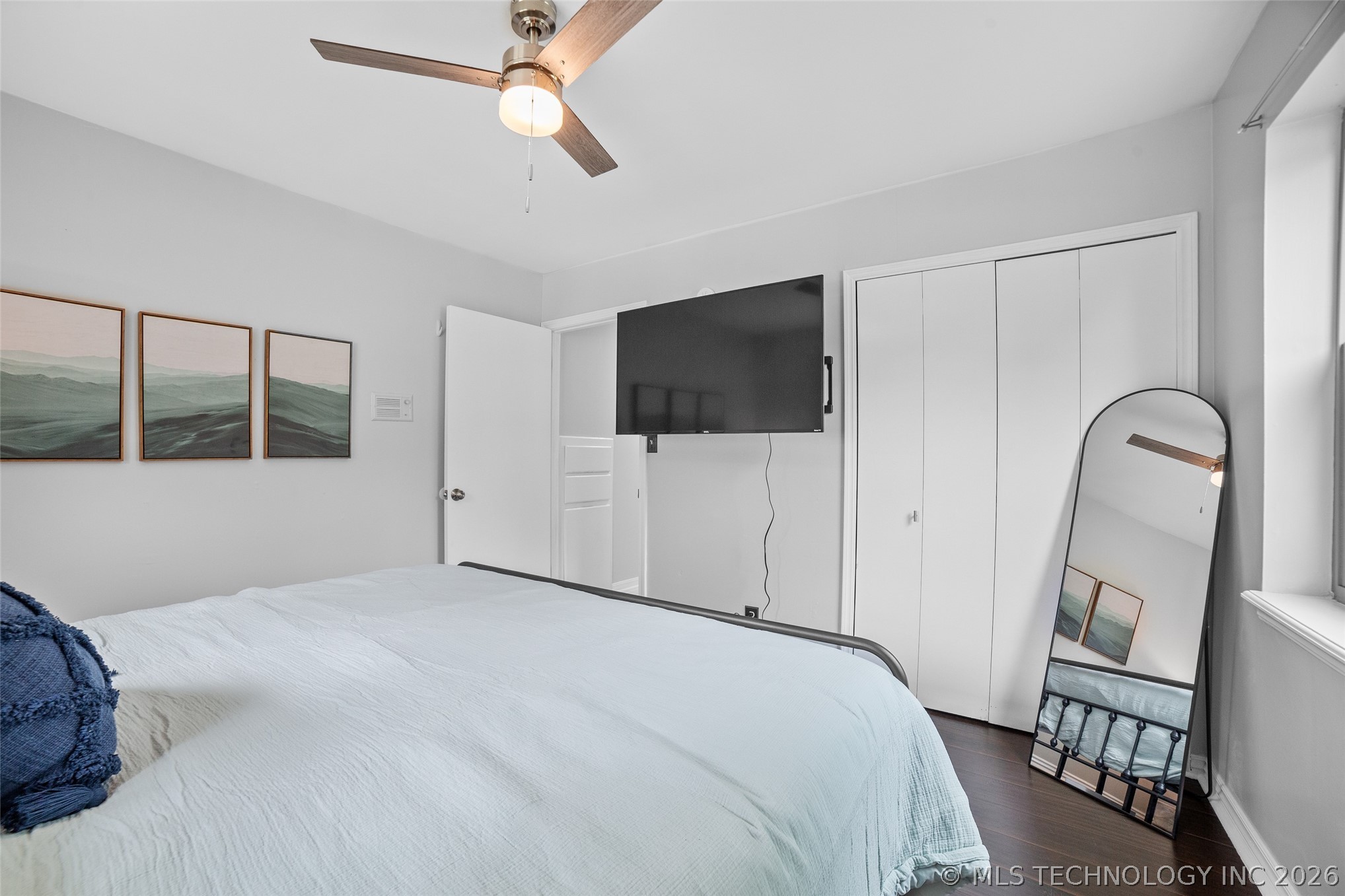 6525 E 56th Place