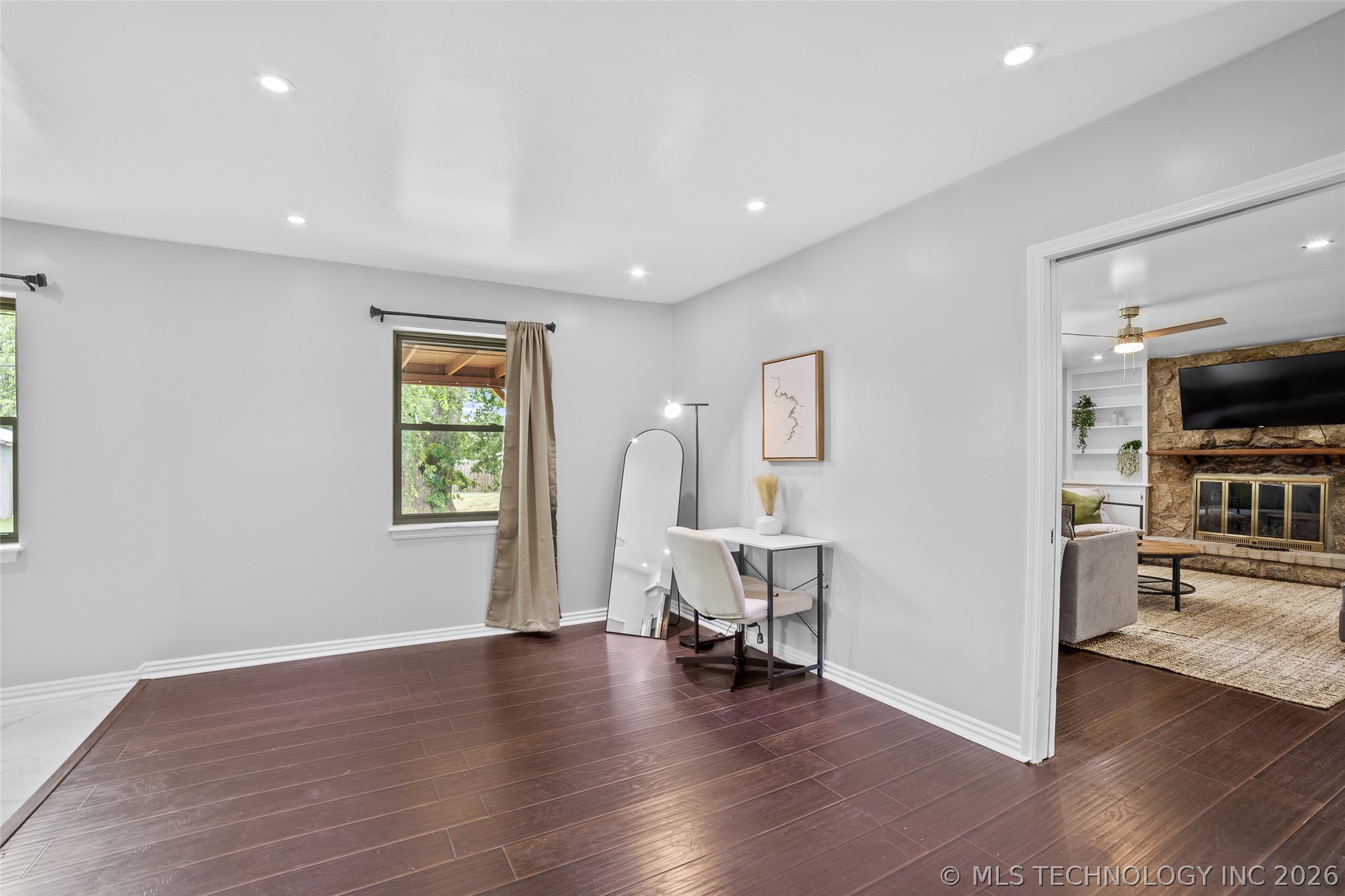 6525 E 56th Place