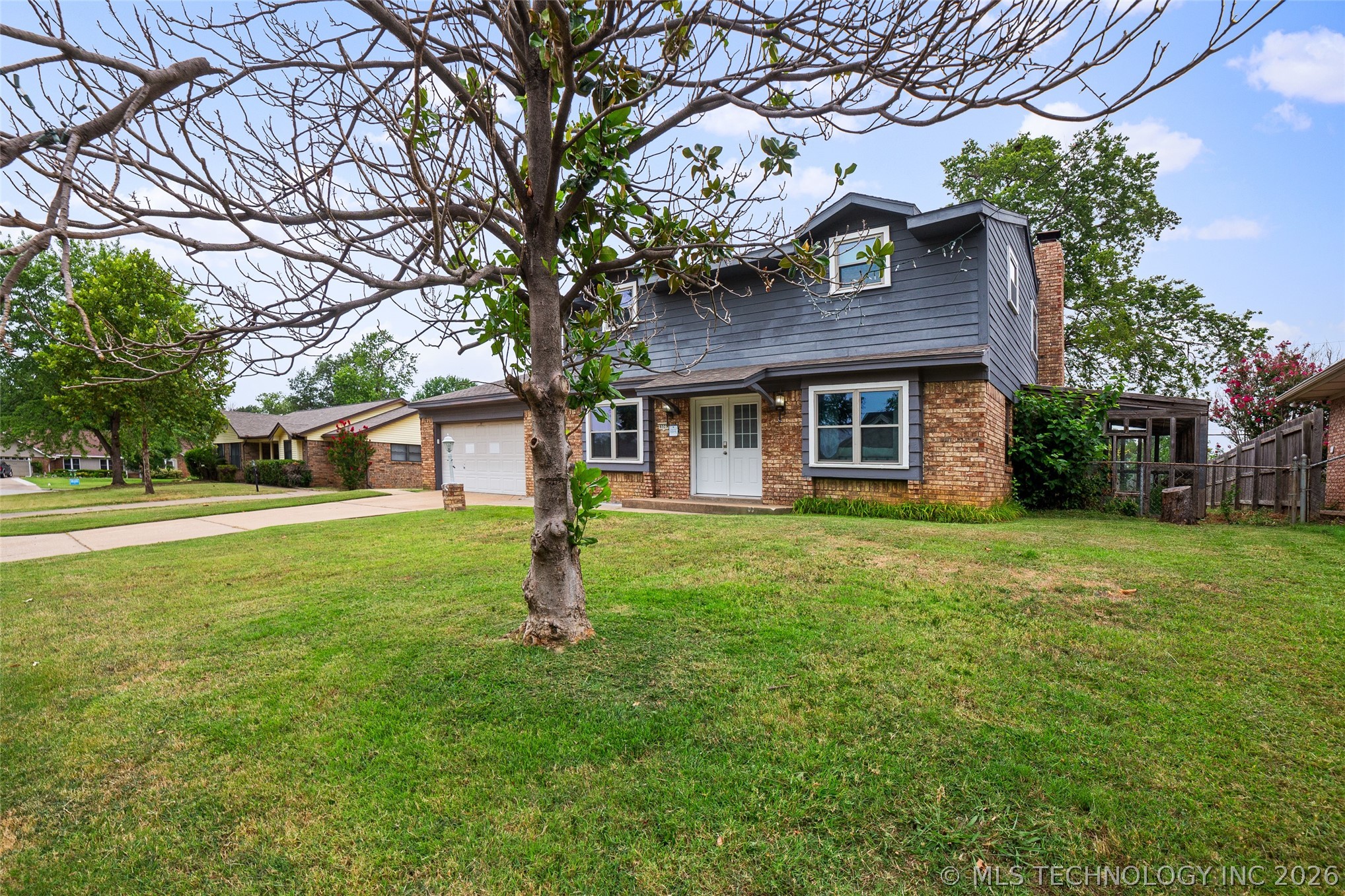 6525 E 56th Place