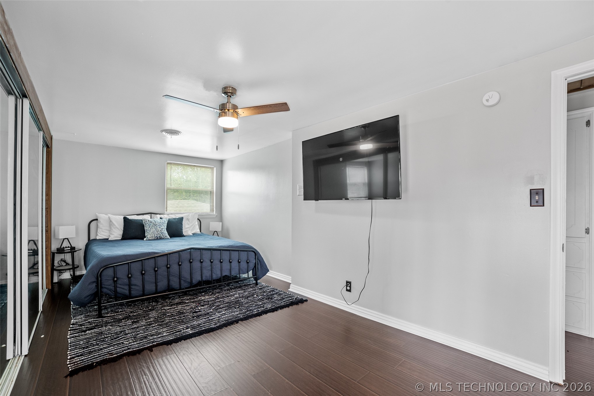 6525 E 56th Place