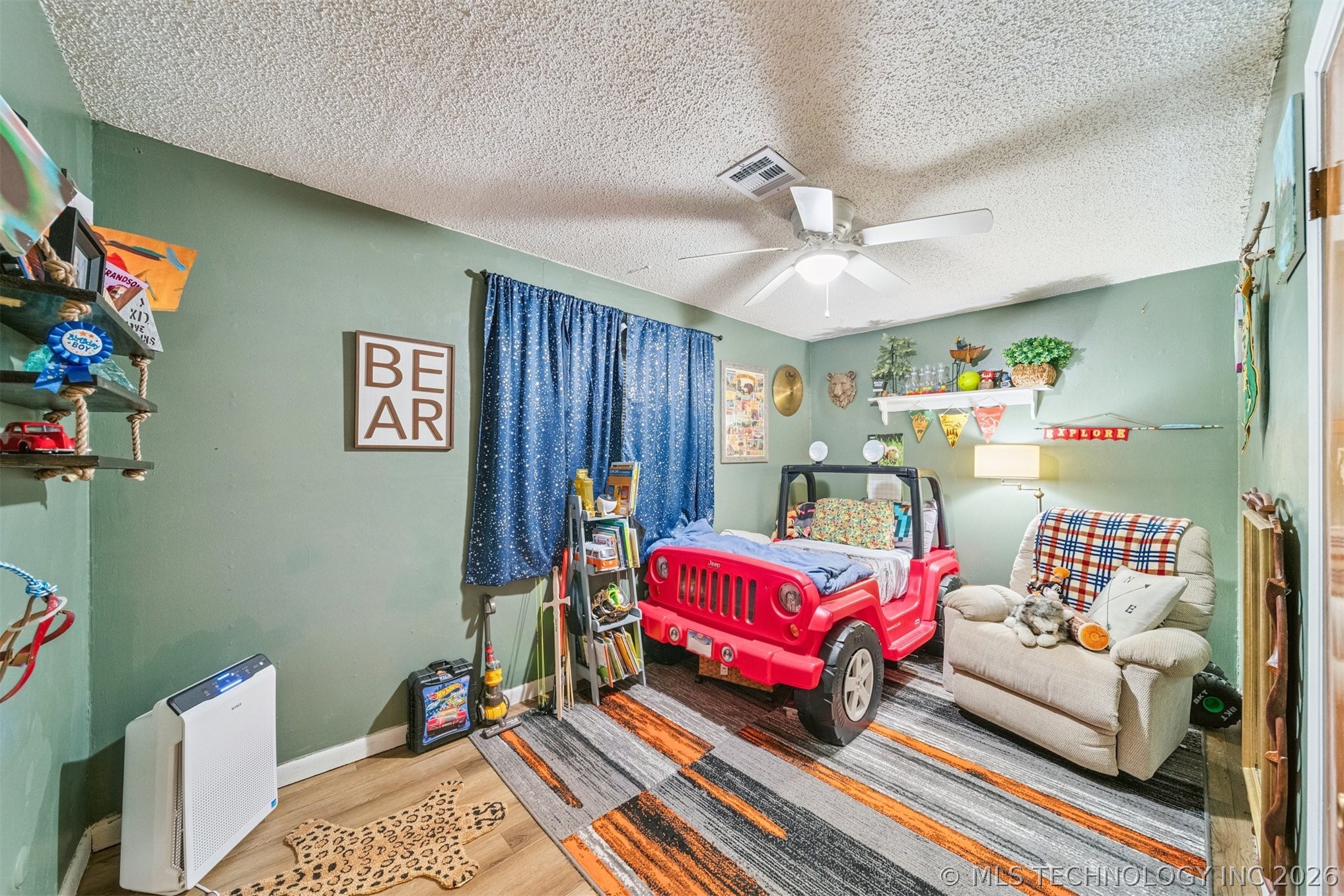 812 W Atlanta Place