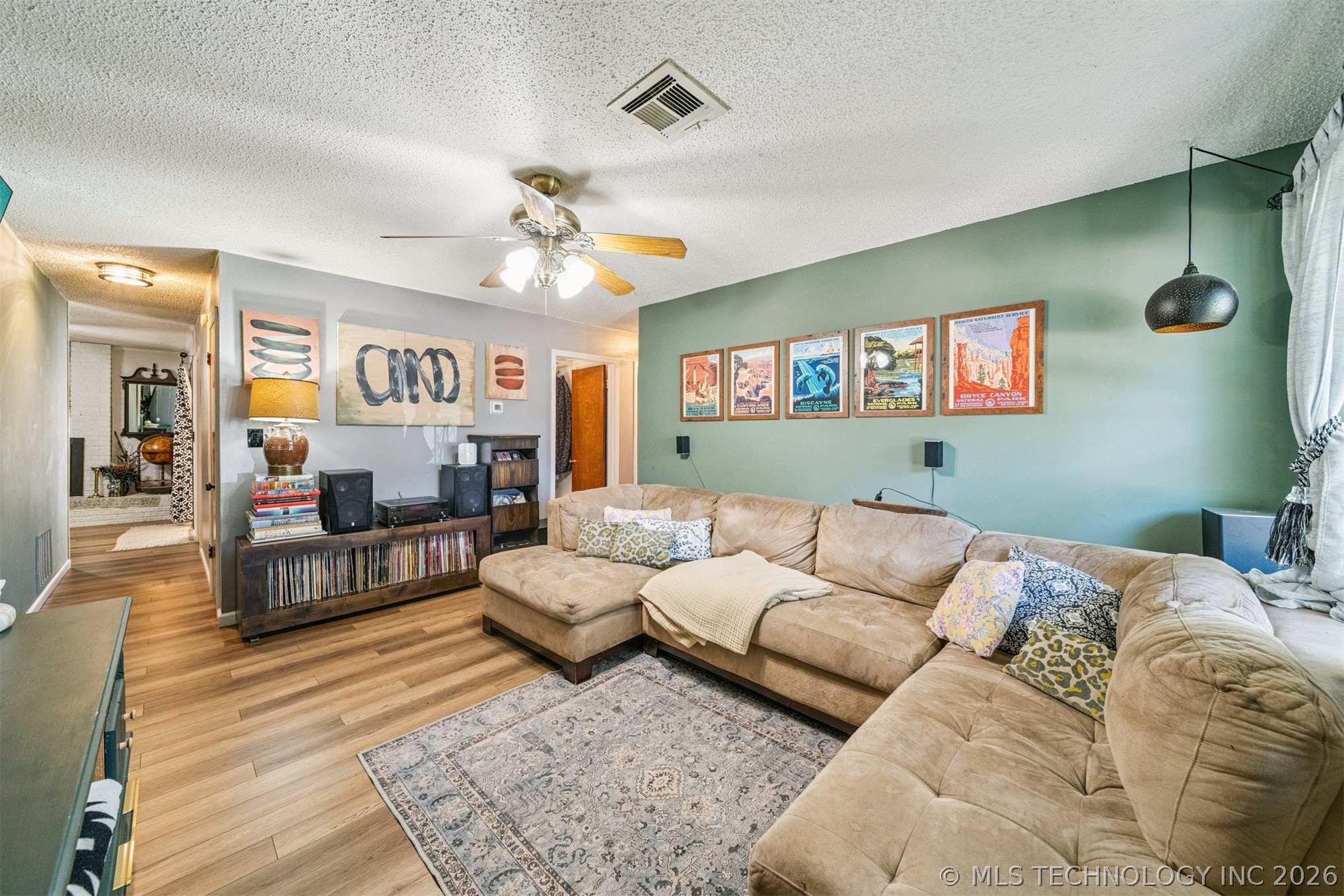 812 W Atlanta Place