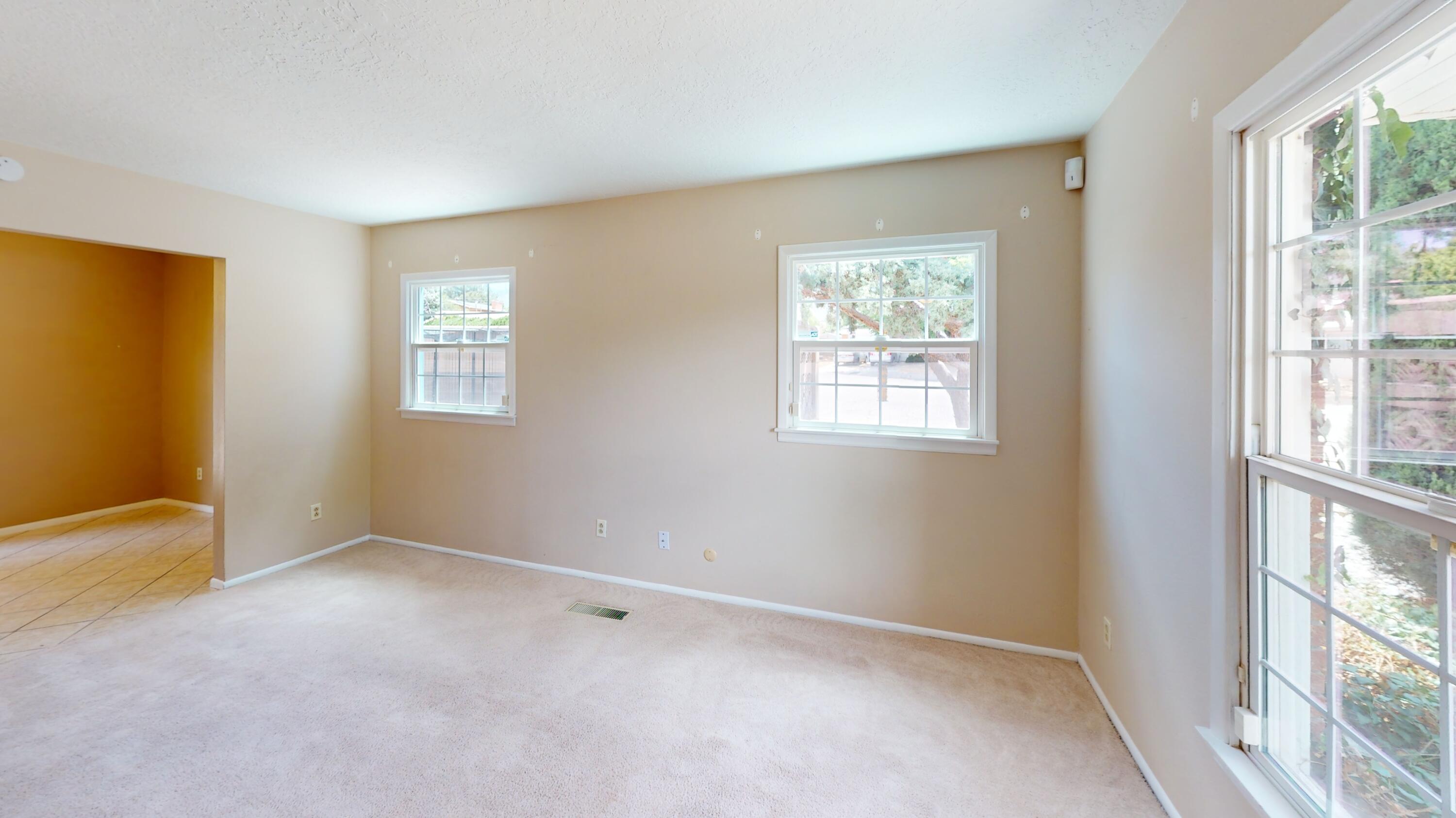 3324 June Court NE