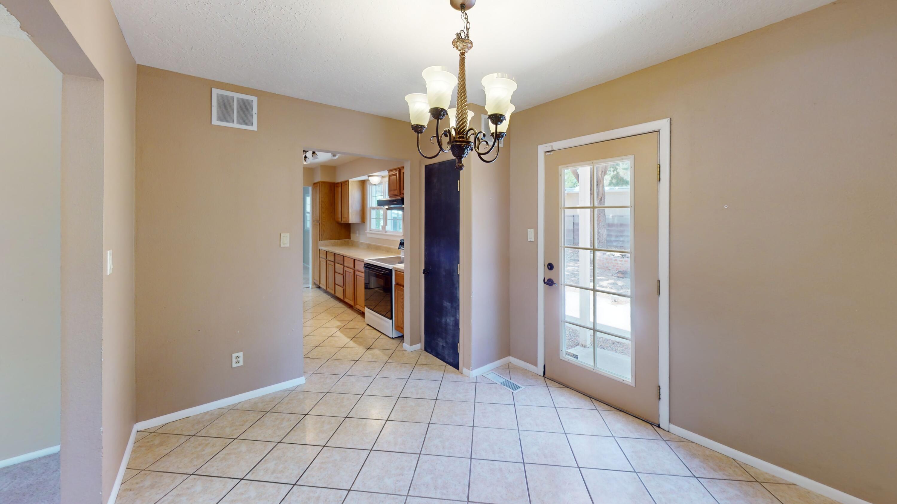 3324 June Court NE