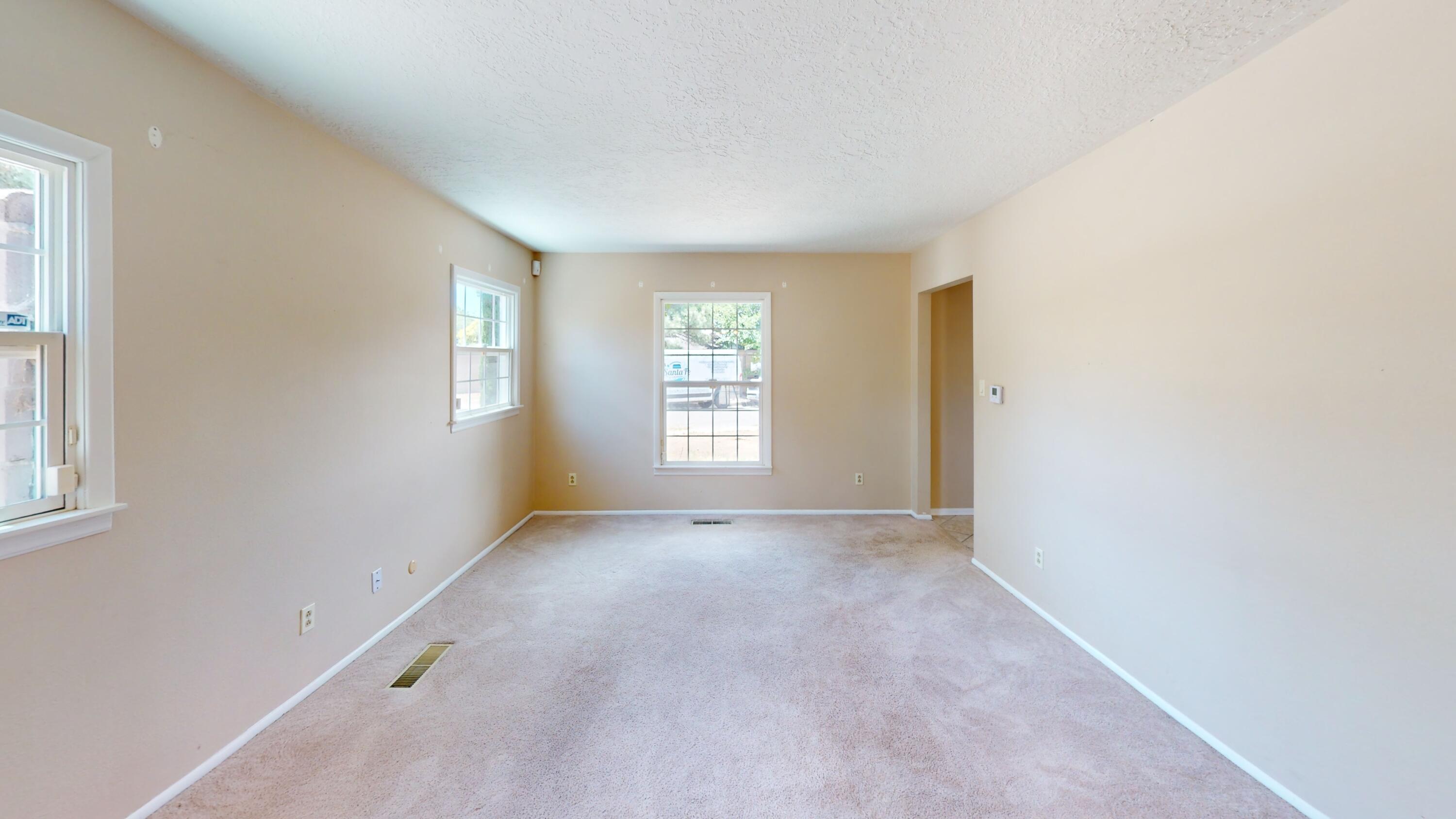 3324 June Court NE