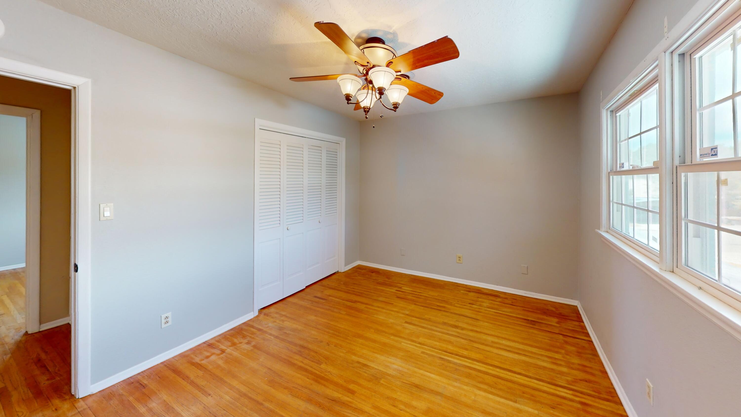3324 June Court NE