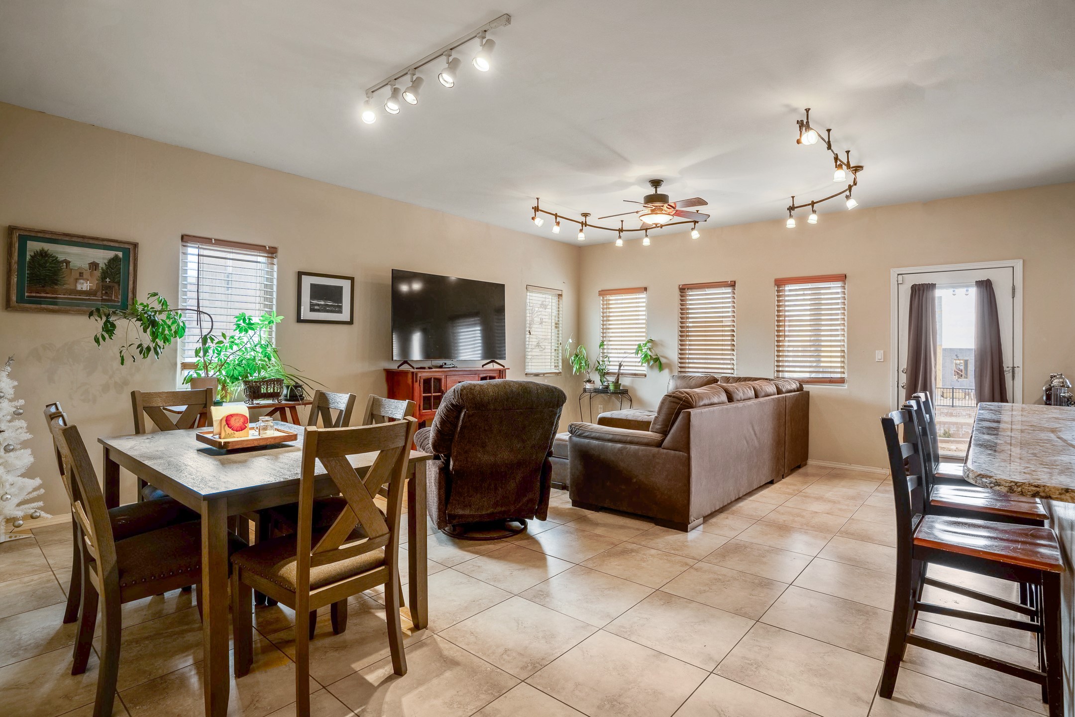 7616 Mesa Del Oro Lane