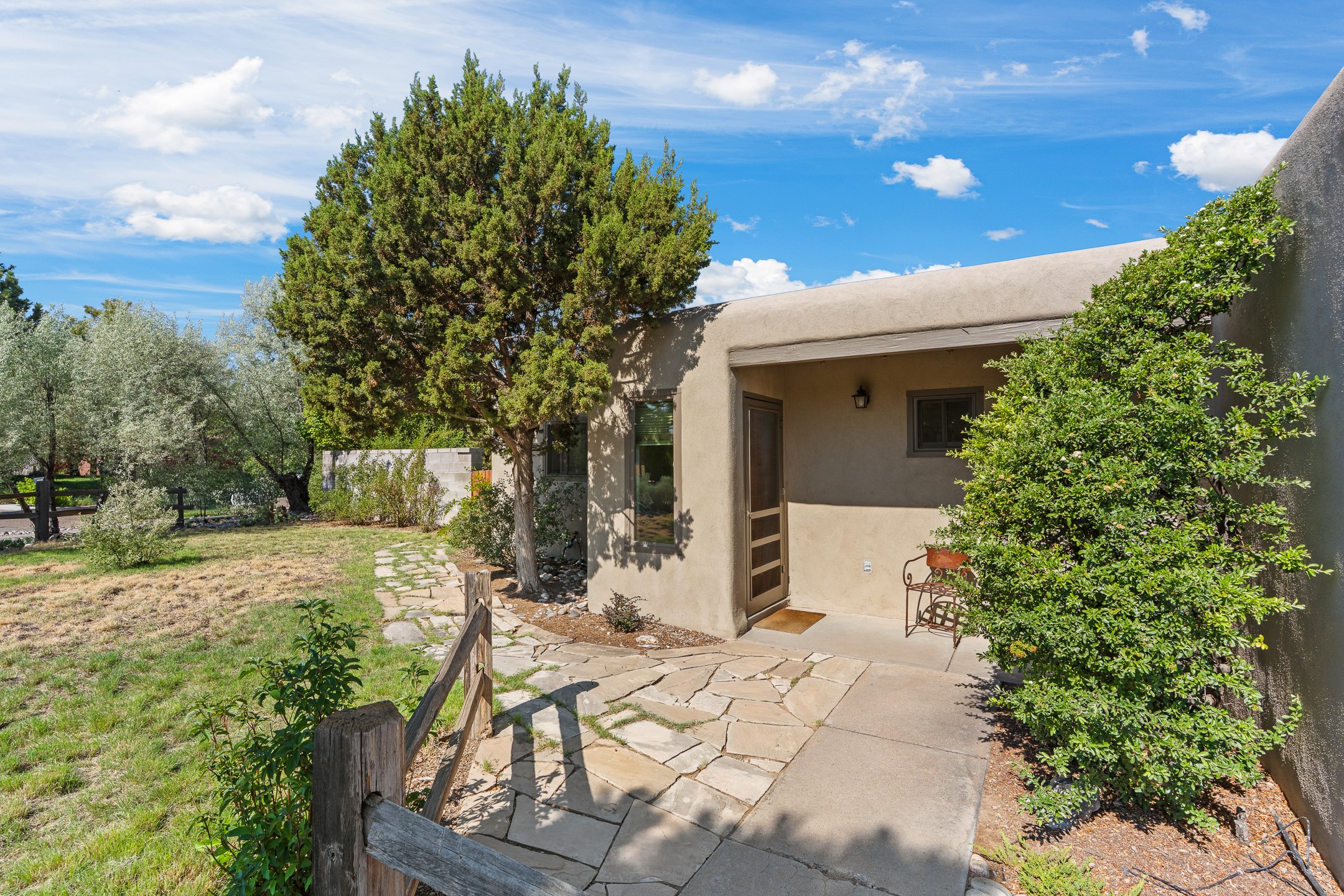 2396 Cielo Vista