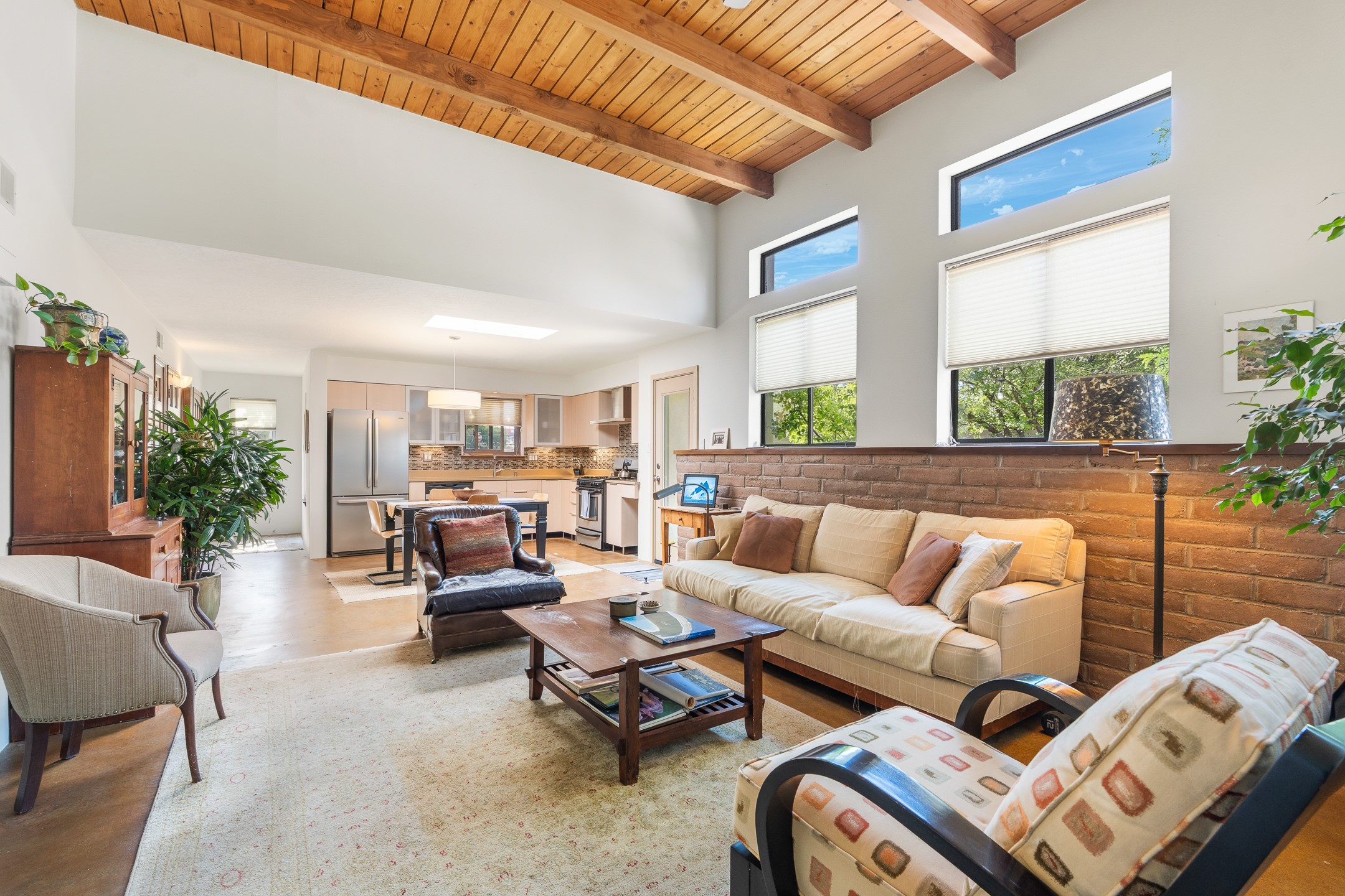 2396 Cielo Vista