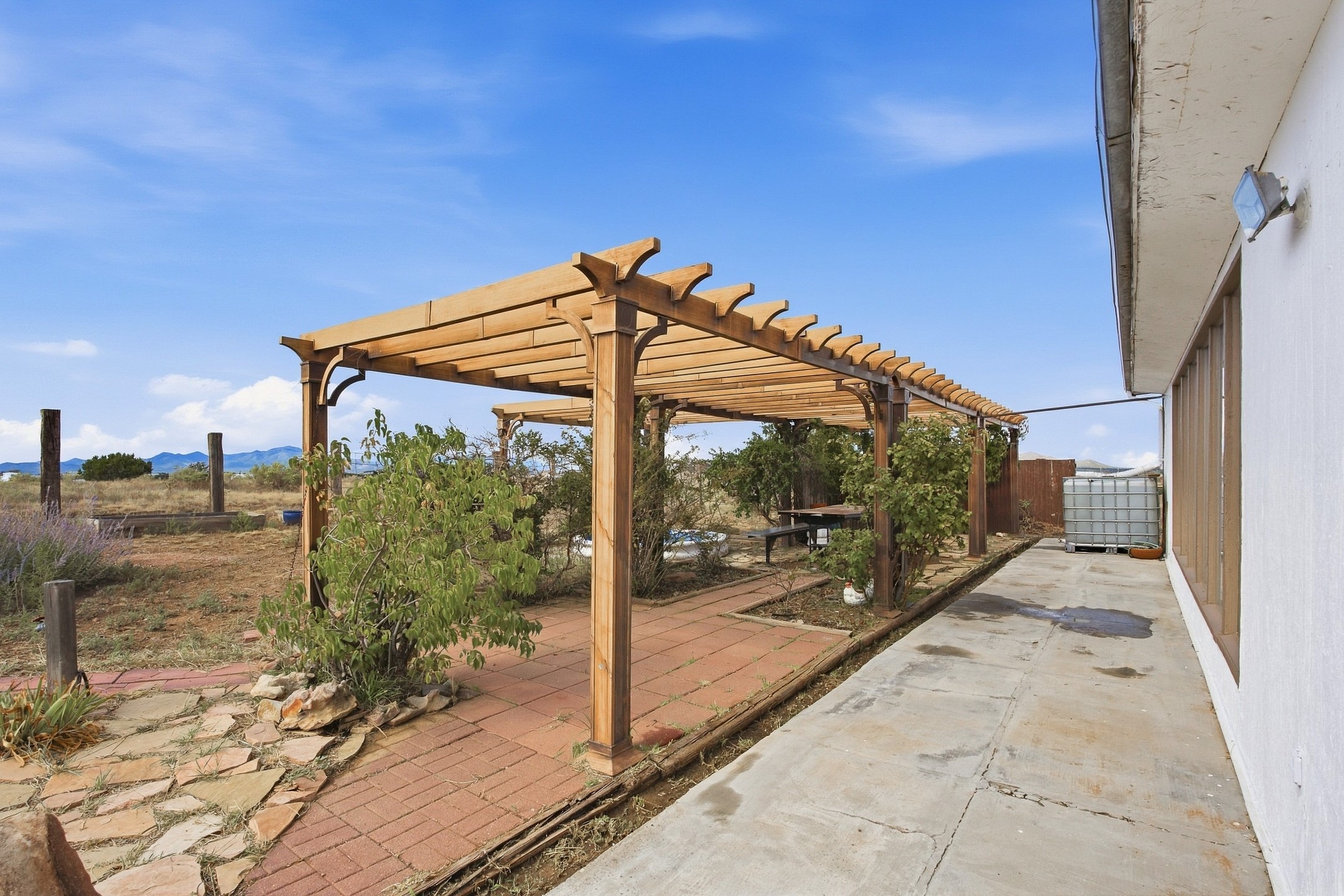 44 Willow Branch