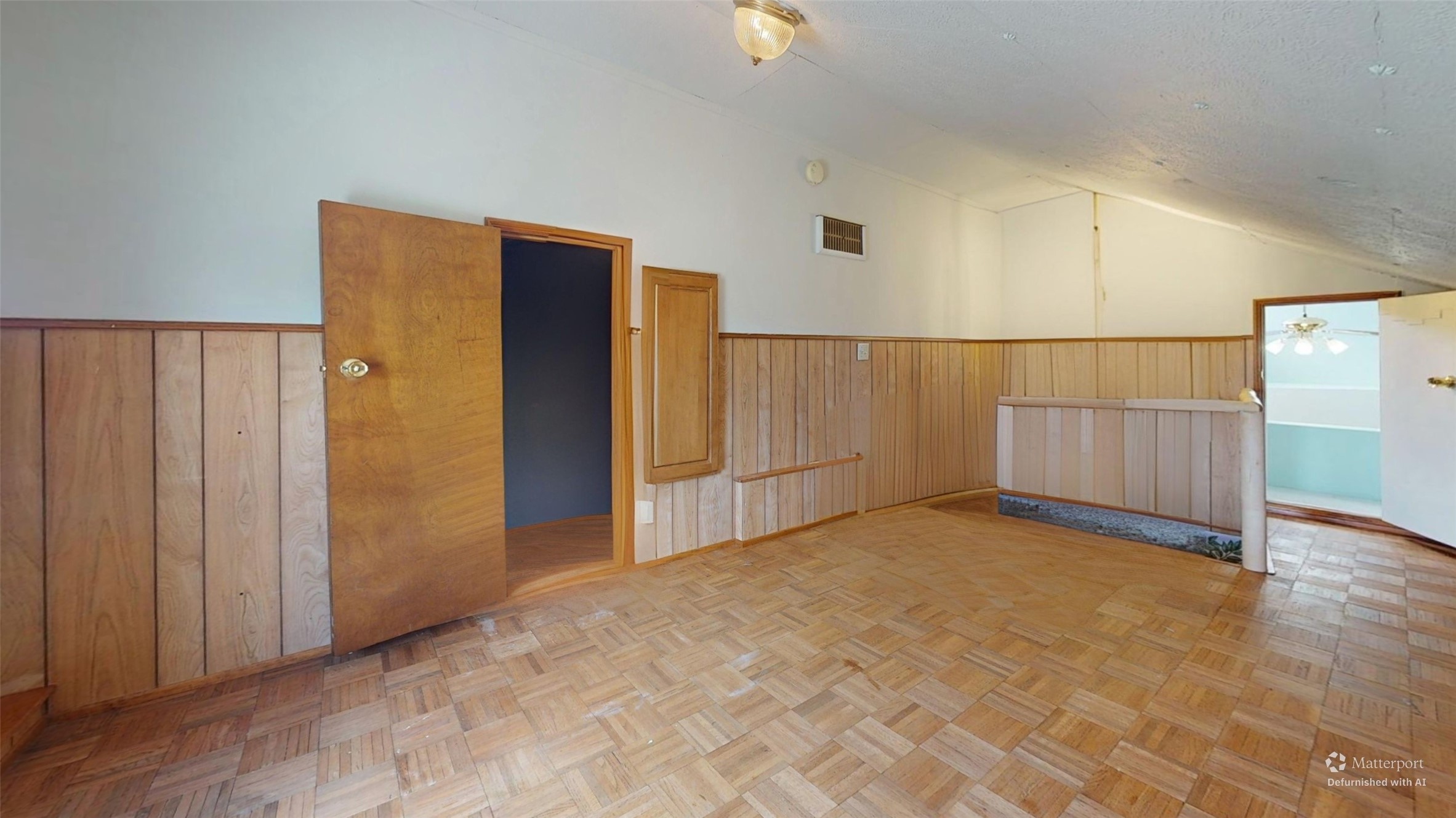 37 Wide View