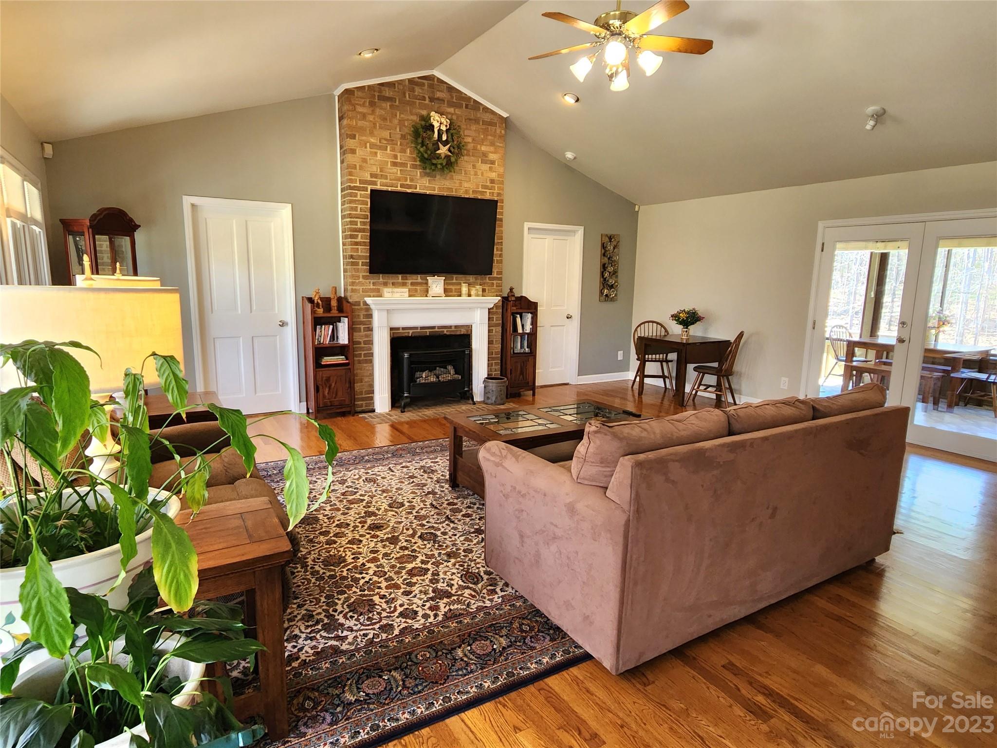 1101 Running Brook Road