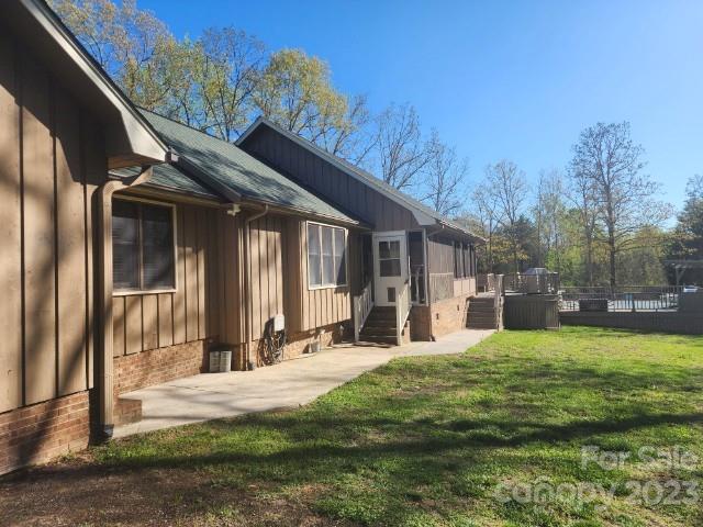 1101 Running Brook Road