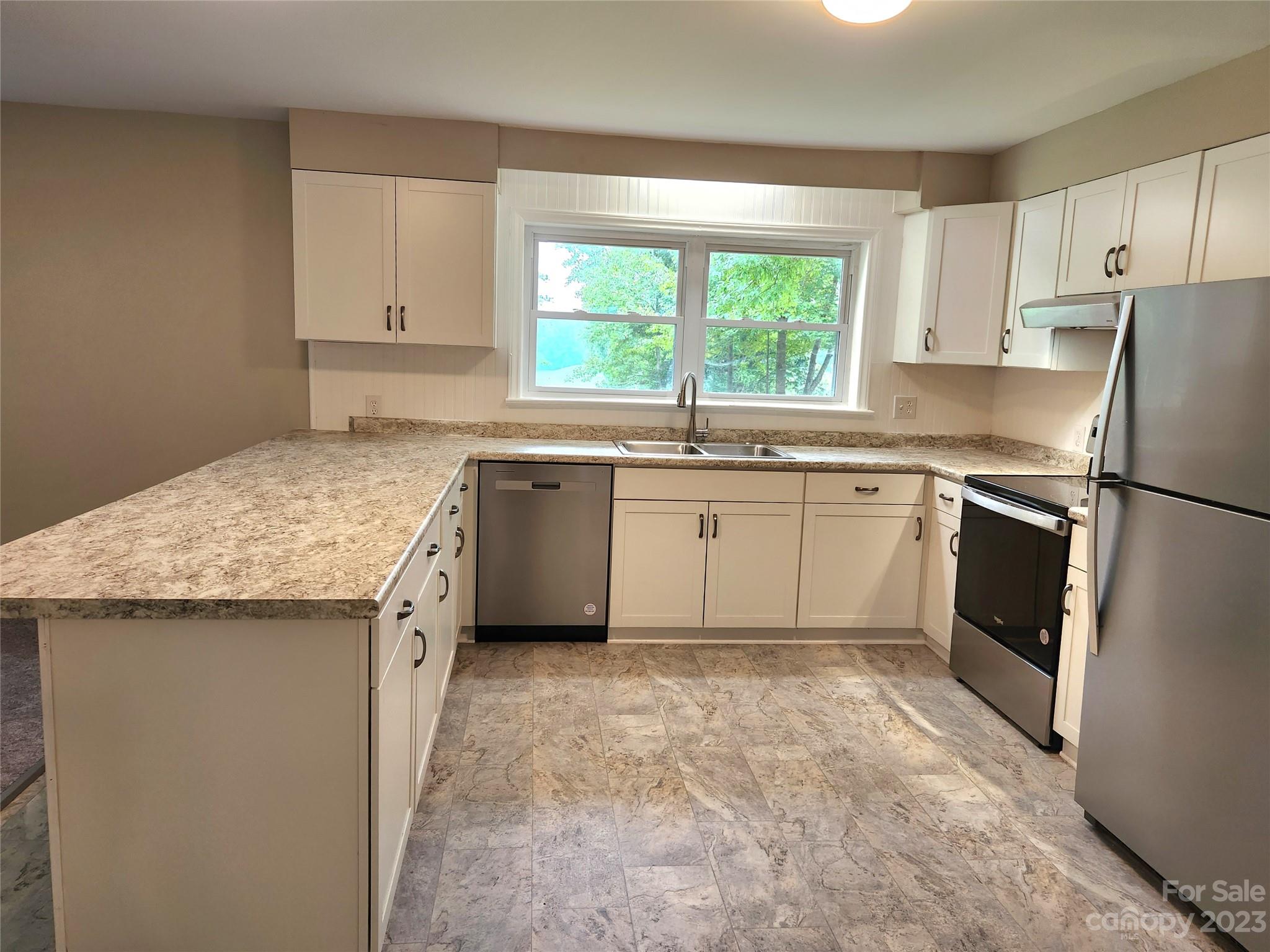 4677 Club View Drive