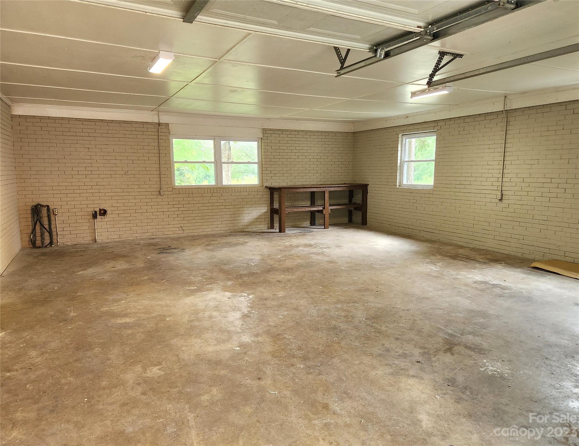 4677 Club View Drive