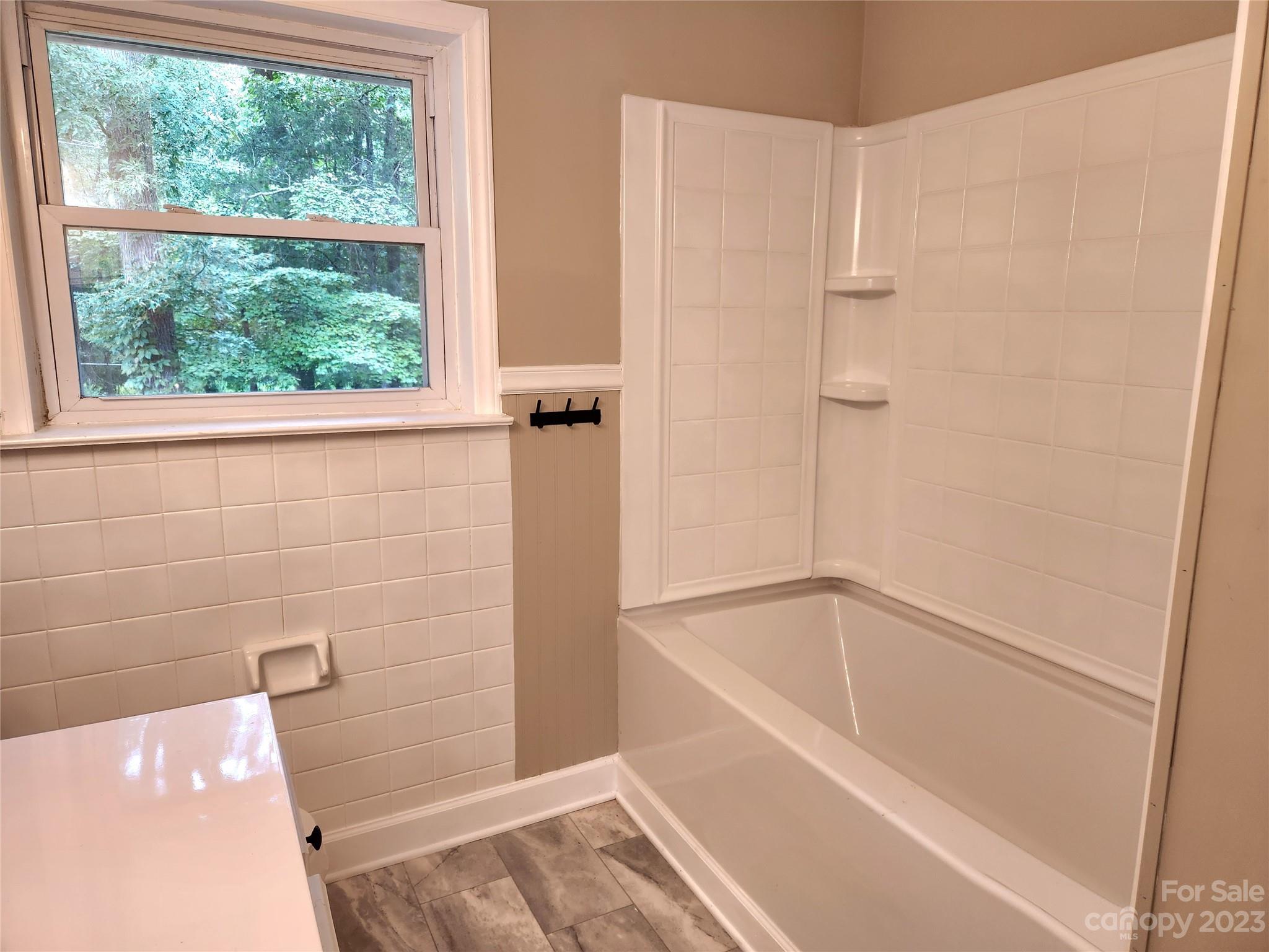 4677 Club View Drive