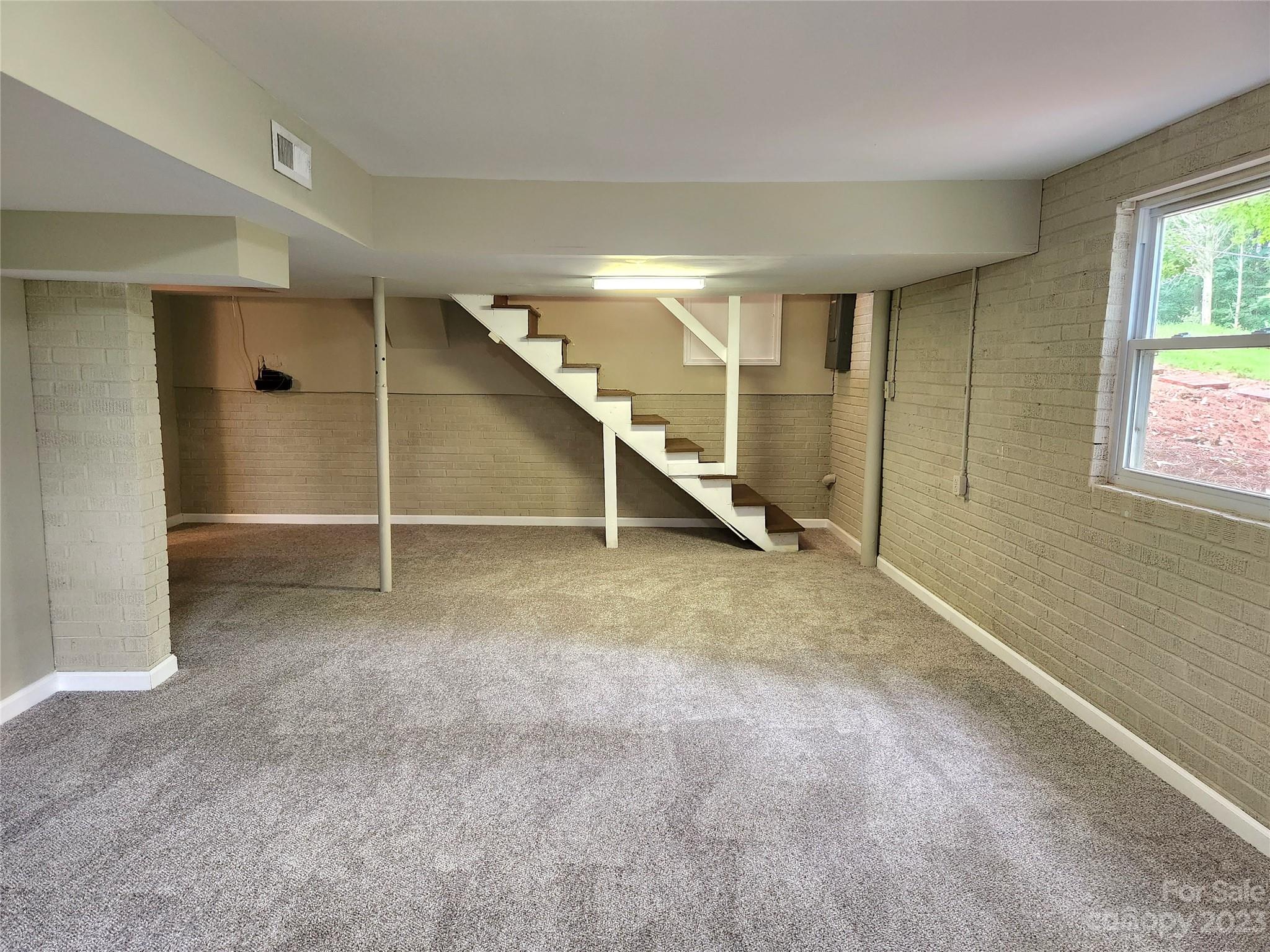 4677 Club View Drive
