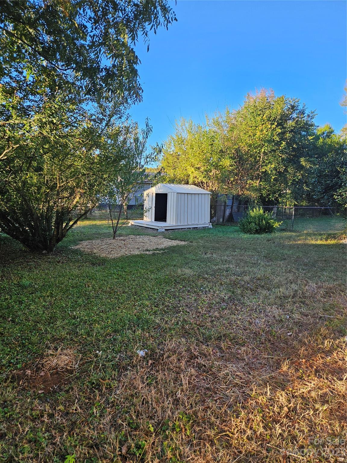 319 Parkview Court SW