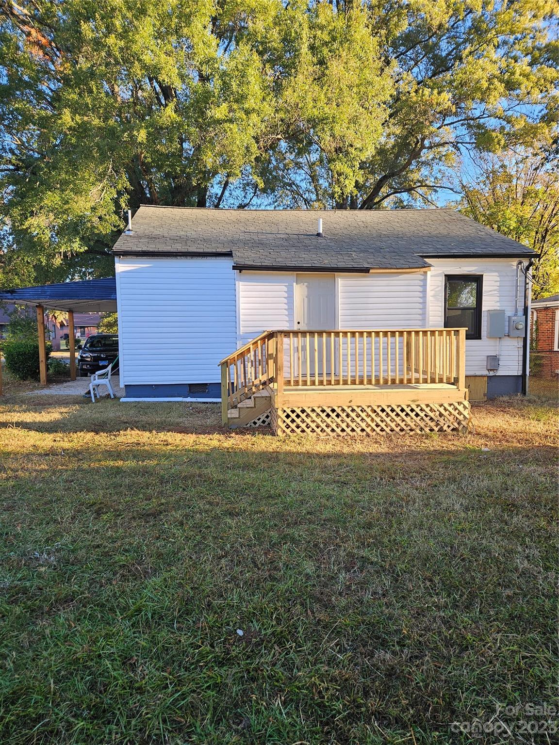 319 Parkview Court SW