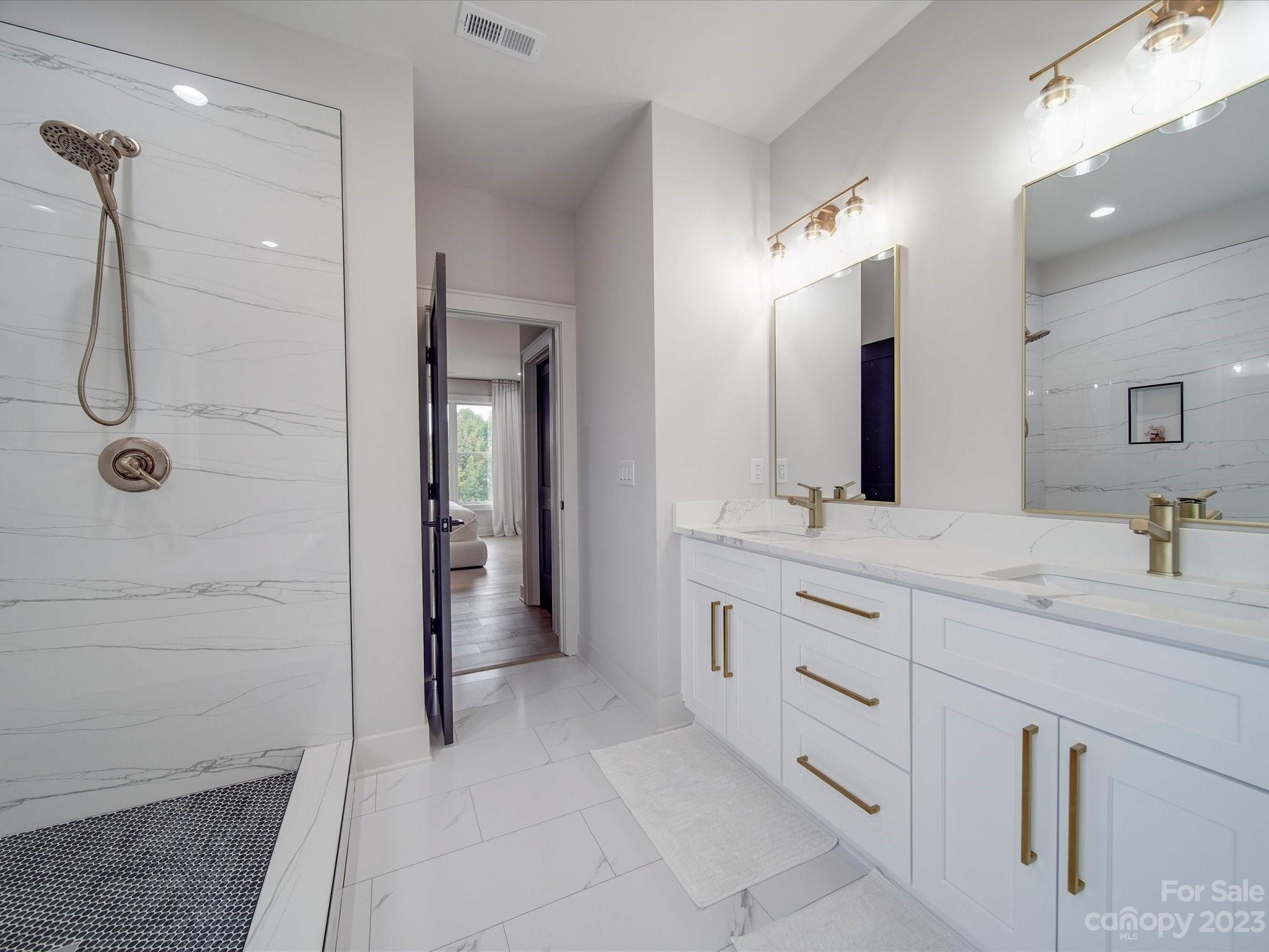 100 Water Oak Lane