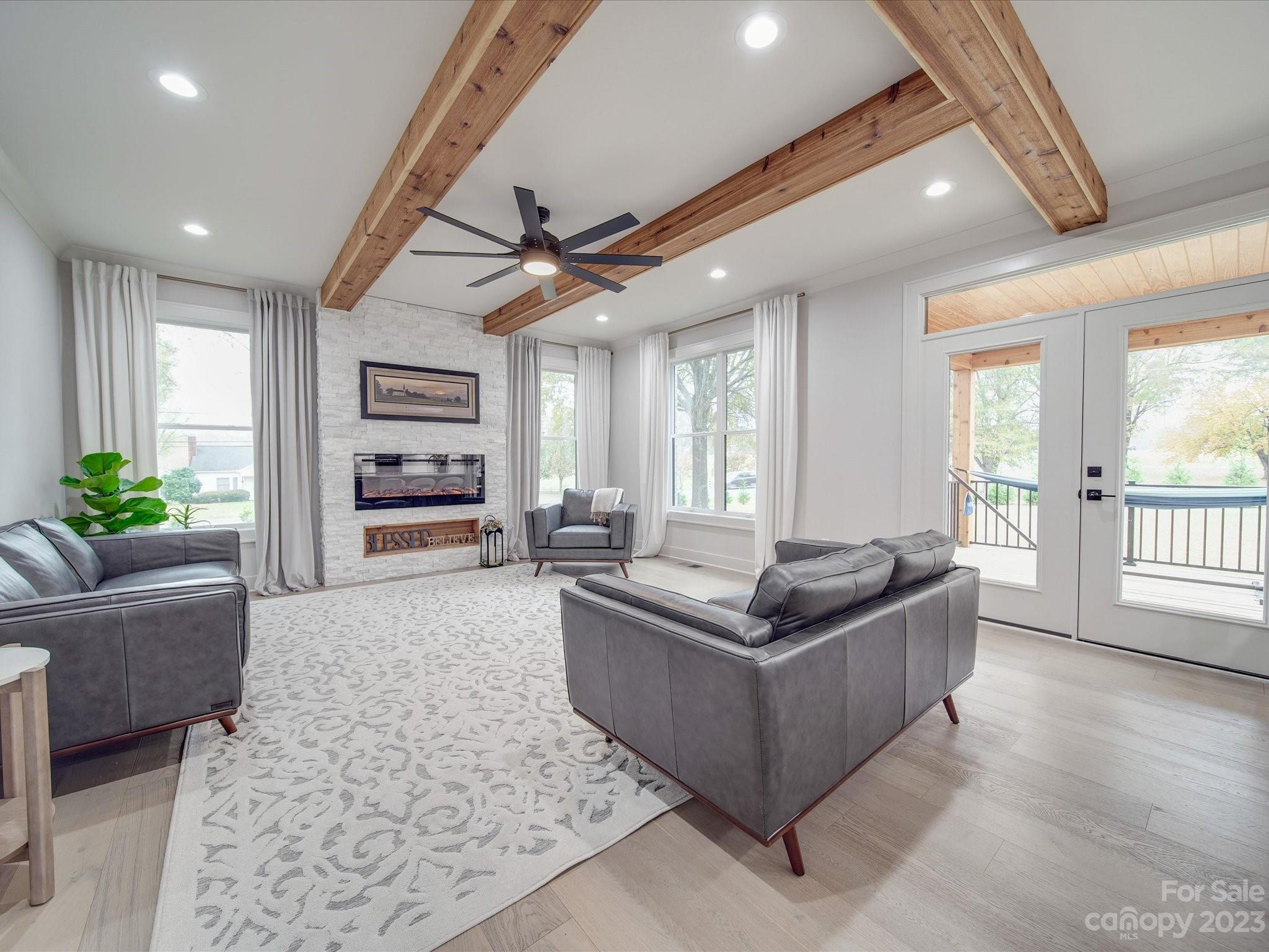 100 Water Oak Lane