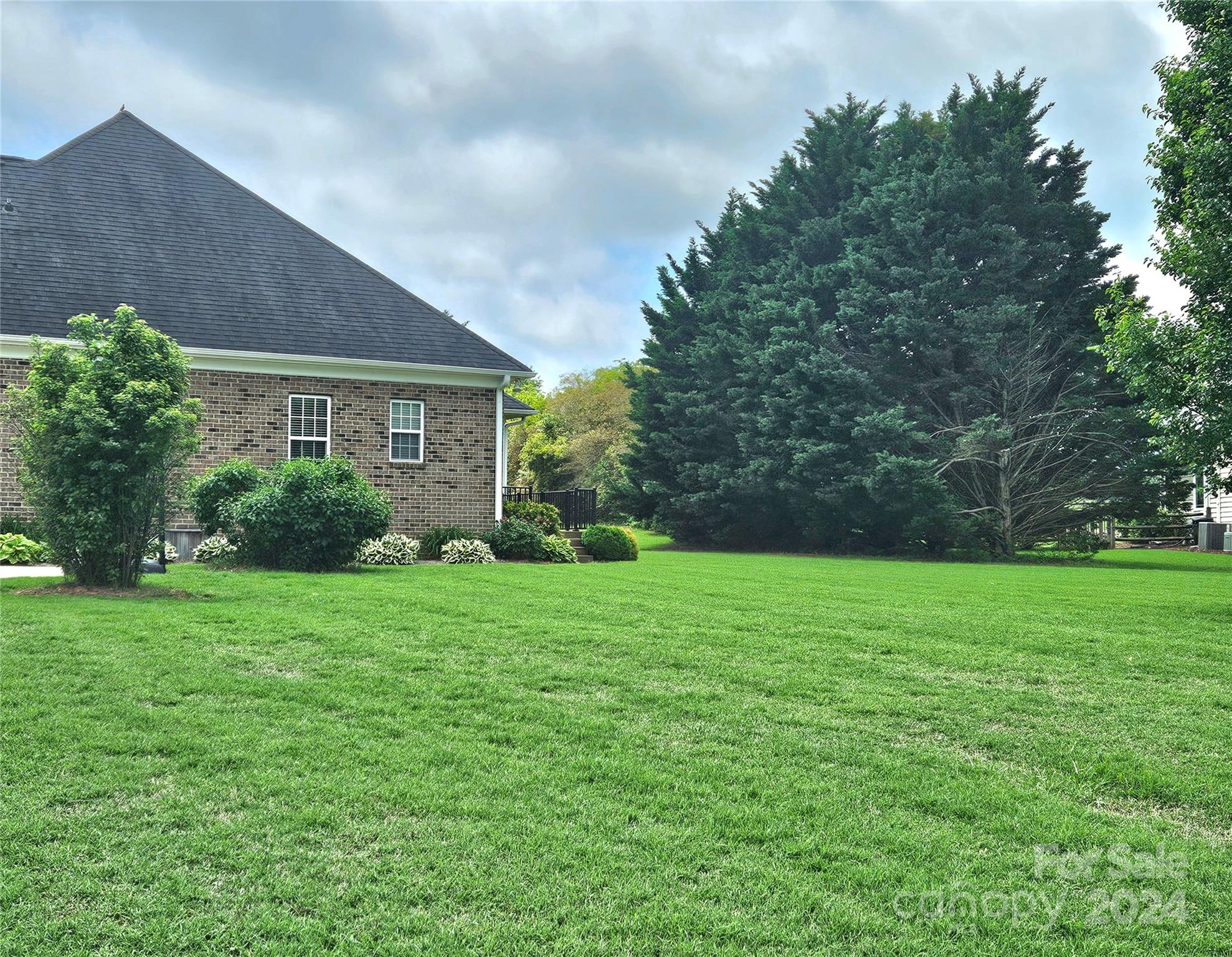 4001 Honeybrook Court