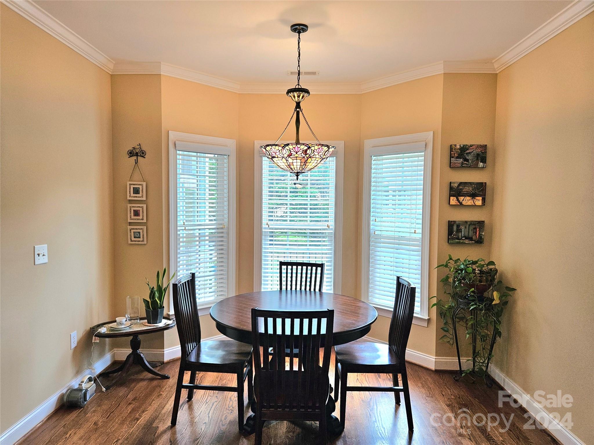 4001 Honeybrook Court