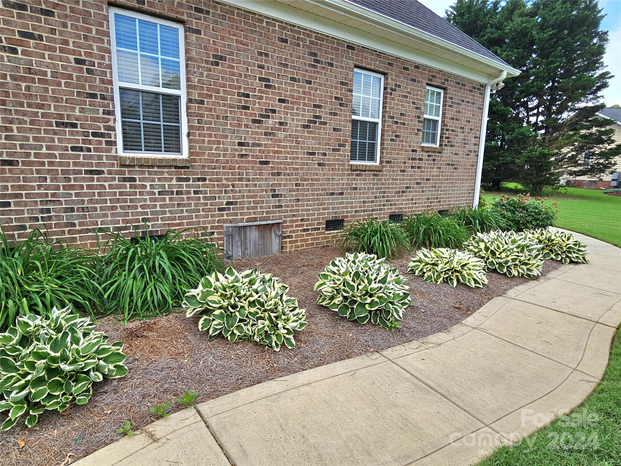 4001 Honeybrook Court