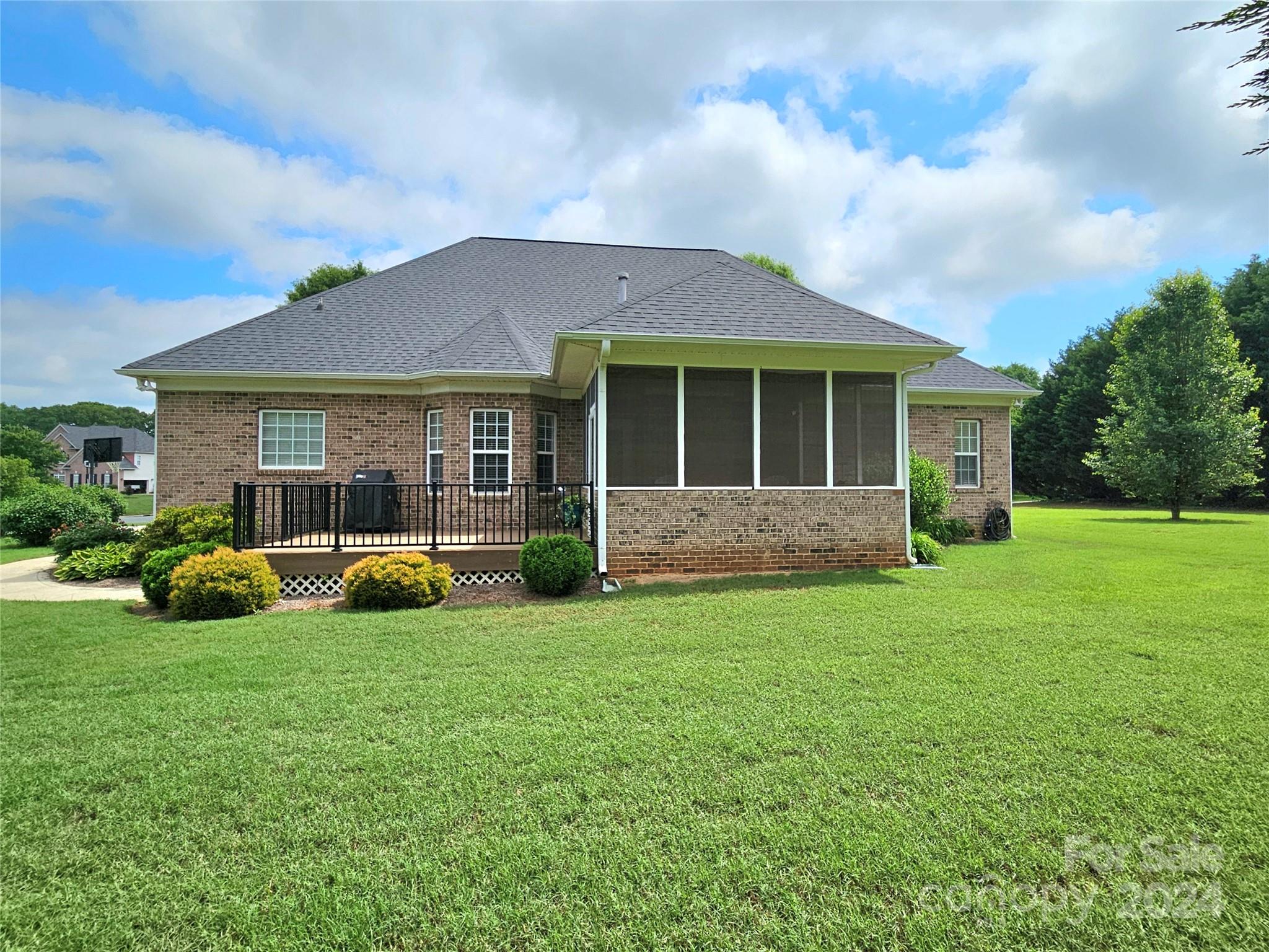 4001 Honeybrook Court