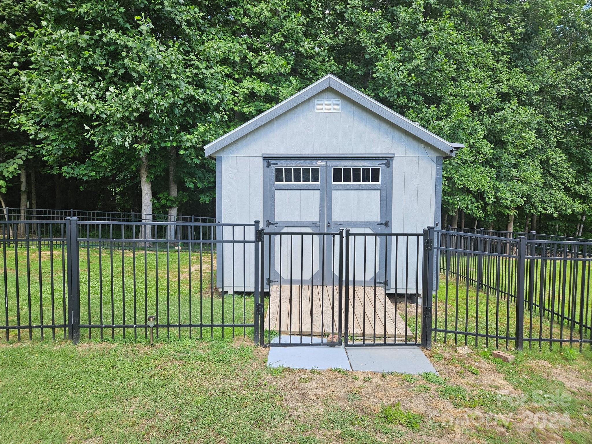 225 Simpson Road